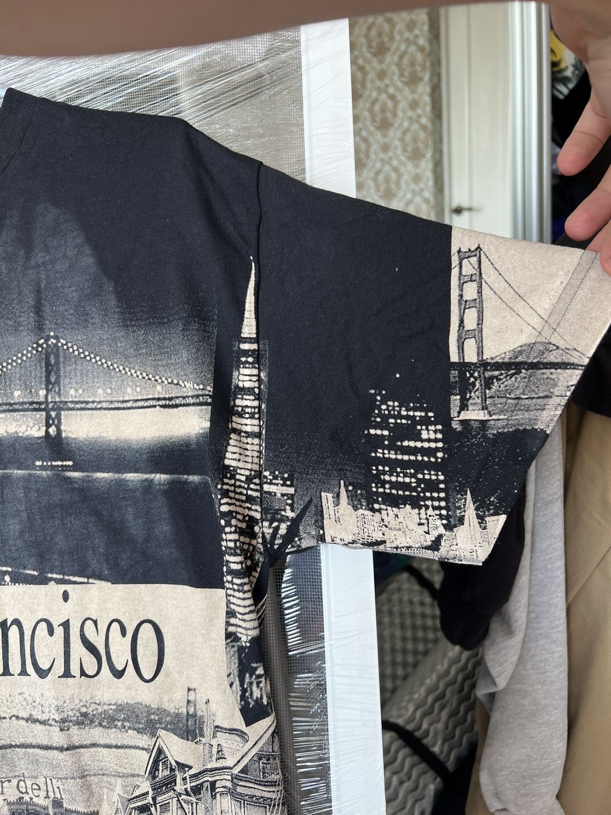 Vintage Robin Samuel San Francisco Haight Ashbury All Over Print Tee Size US M / EU 48-50 / 2 - 8 Thumbnail