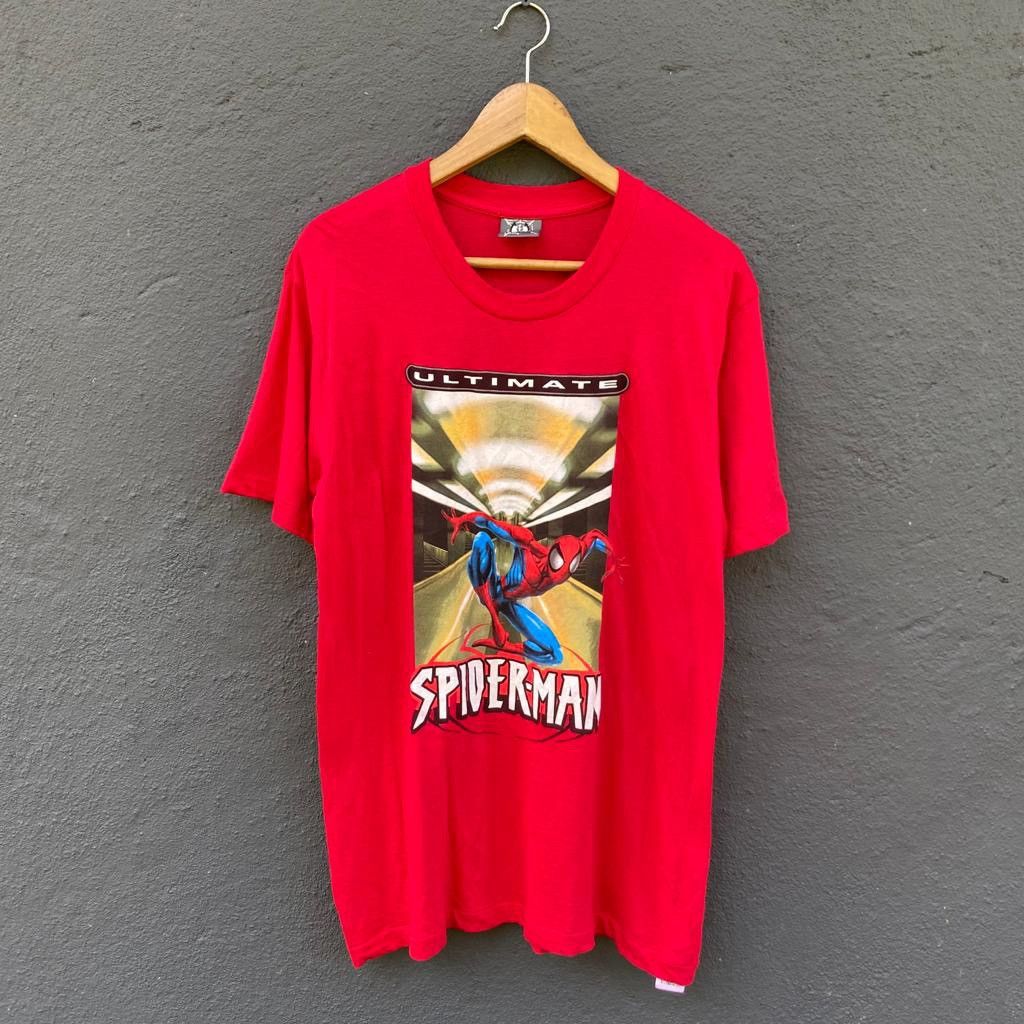 image of Marvel Comics x Movie Vintage 2002 Ultimate Spiderman Movie Tee in Red, Men's (Size Medium)
