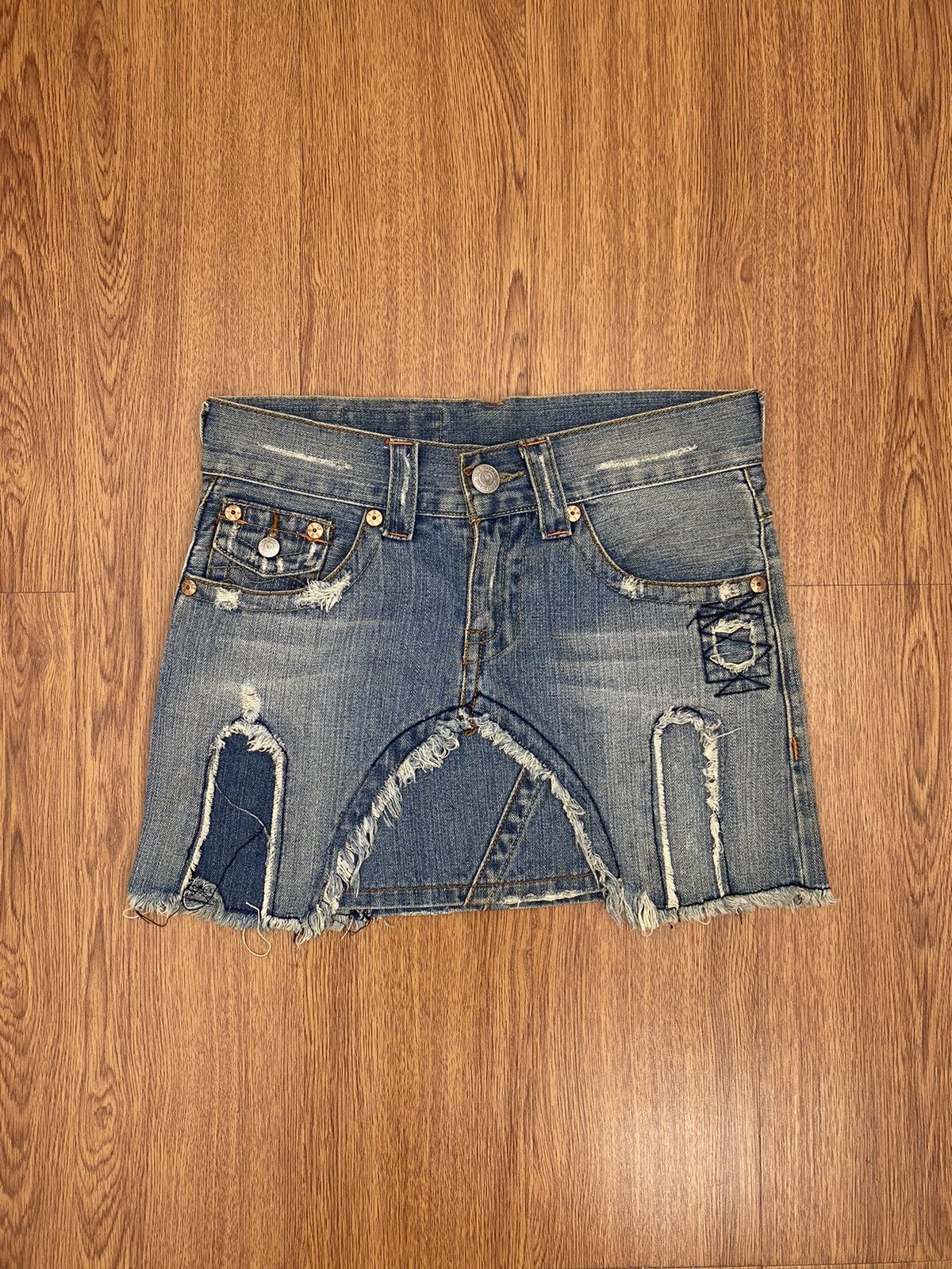 True Religion Y2K True religion patcwork jeans mini skirt Size 27" / US 4 / IT 40 - 2 Thumbnail