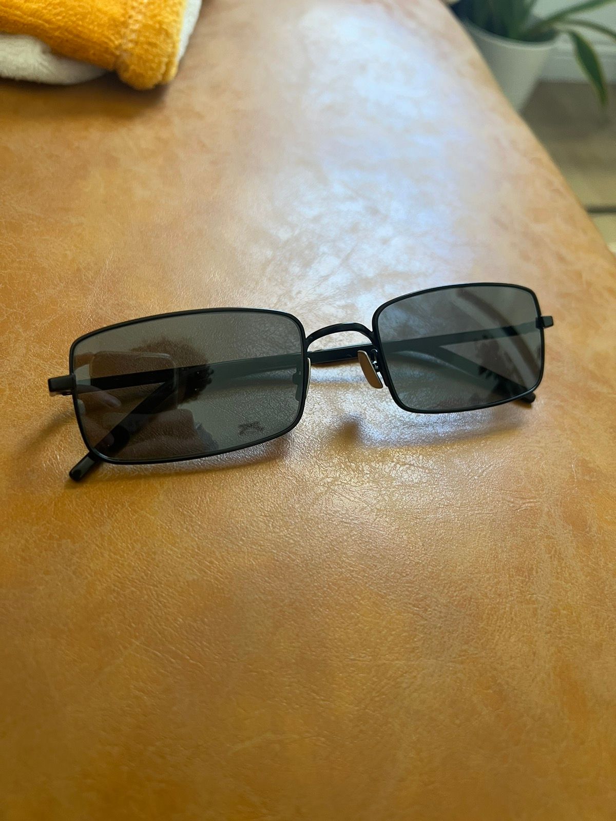 Pre-owned Saint Laurent 90's Sunglasses In Black