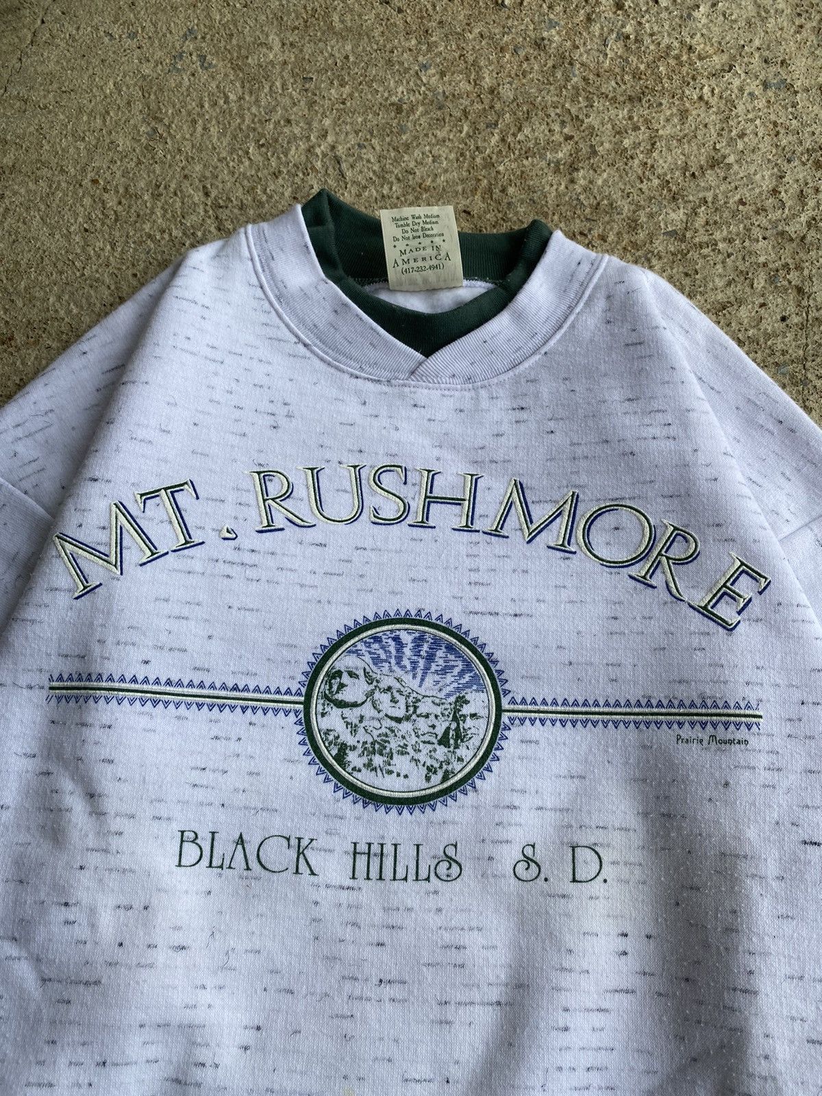 Japanese Brand × Vintage Vintage Crazy 90s Mount Rushmore Sweatshirt Size US M / EU 48-50 / 2 - 2 Thumbnail