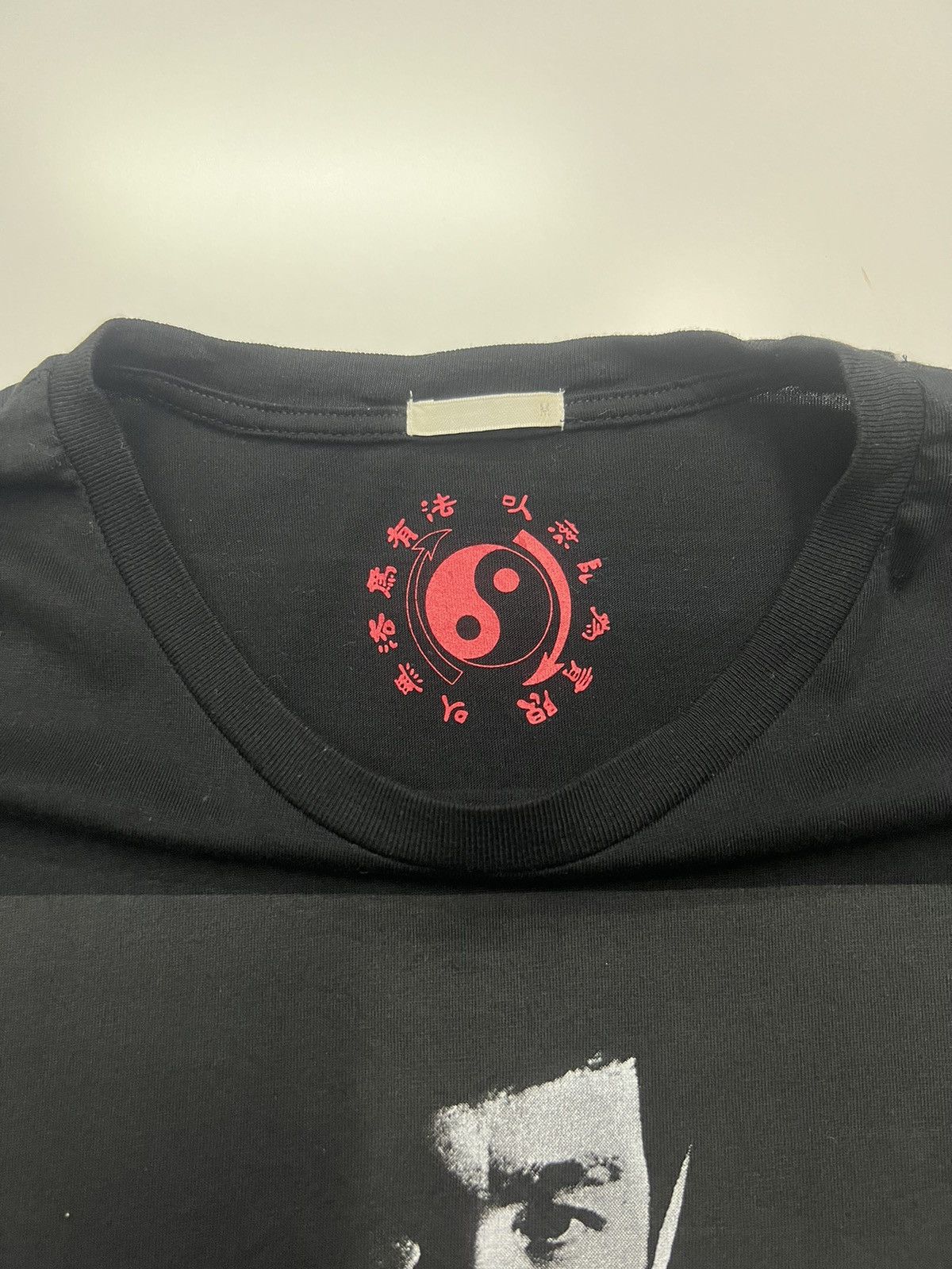 GU 🔥BRUCE LEE TEES Size US M / EU 48-50 / 2 - 7 Thumbnail