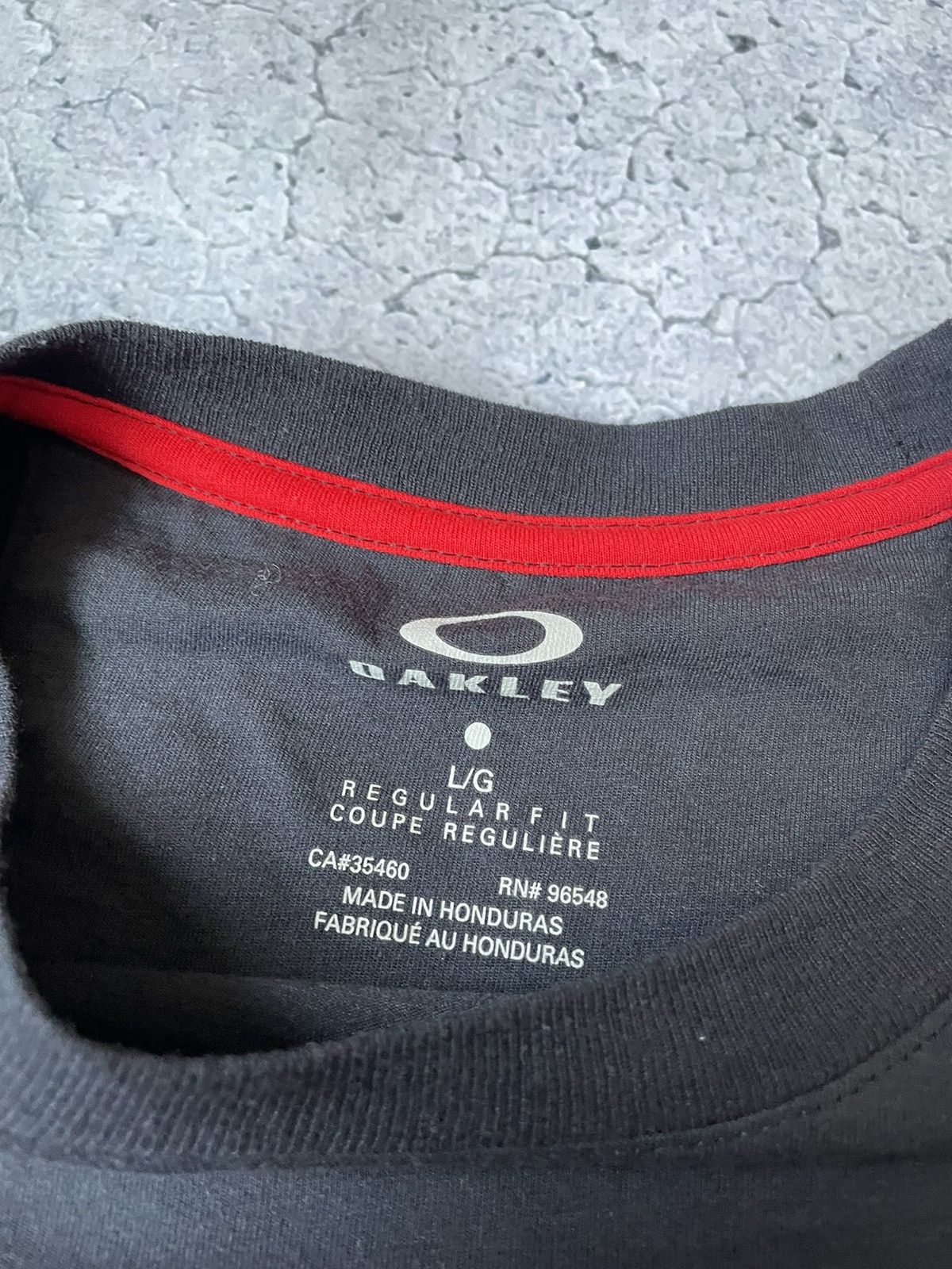 Oakley × Vintage Oakley T-shirt with large logo size L Size US L / EU 52-54 / 3 - 7 Thumbnail