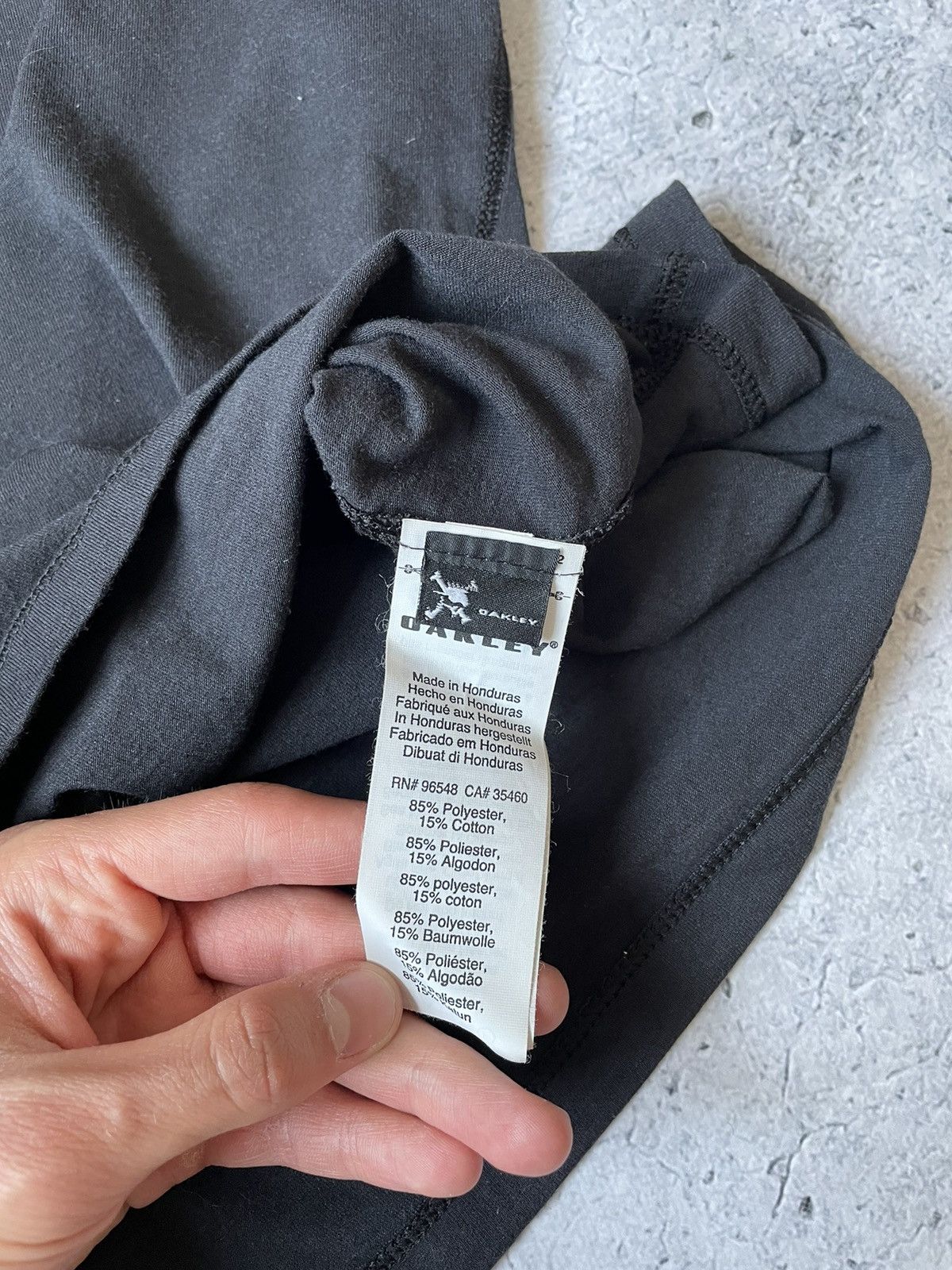 Oakley × Vintage Oakley T-shirt with large logo size L Size US L / EU 52-54 / 3 - 9 Thumbnail