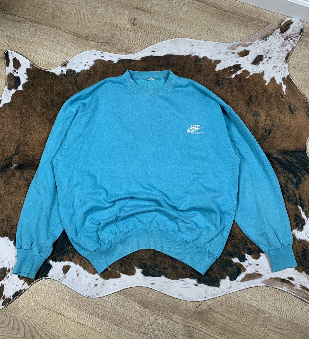 Nike × Vintage Vintage Nike Oregon Small Swooh Crewneck Sweatshirt Size US L / EU 52-54 / 3 - 1 Thumbnail