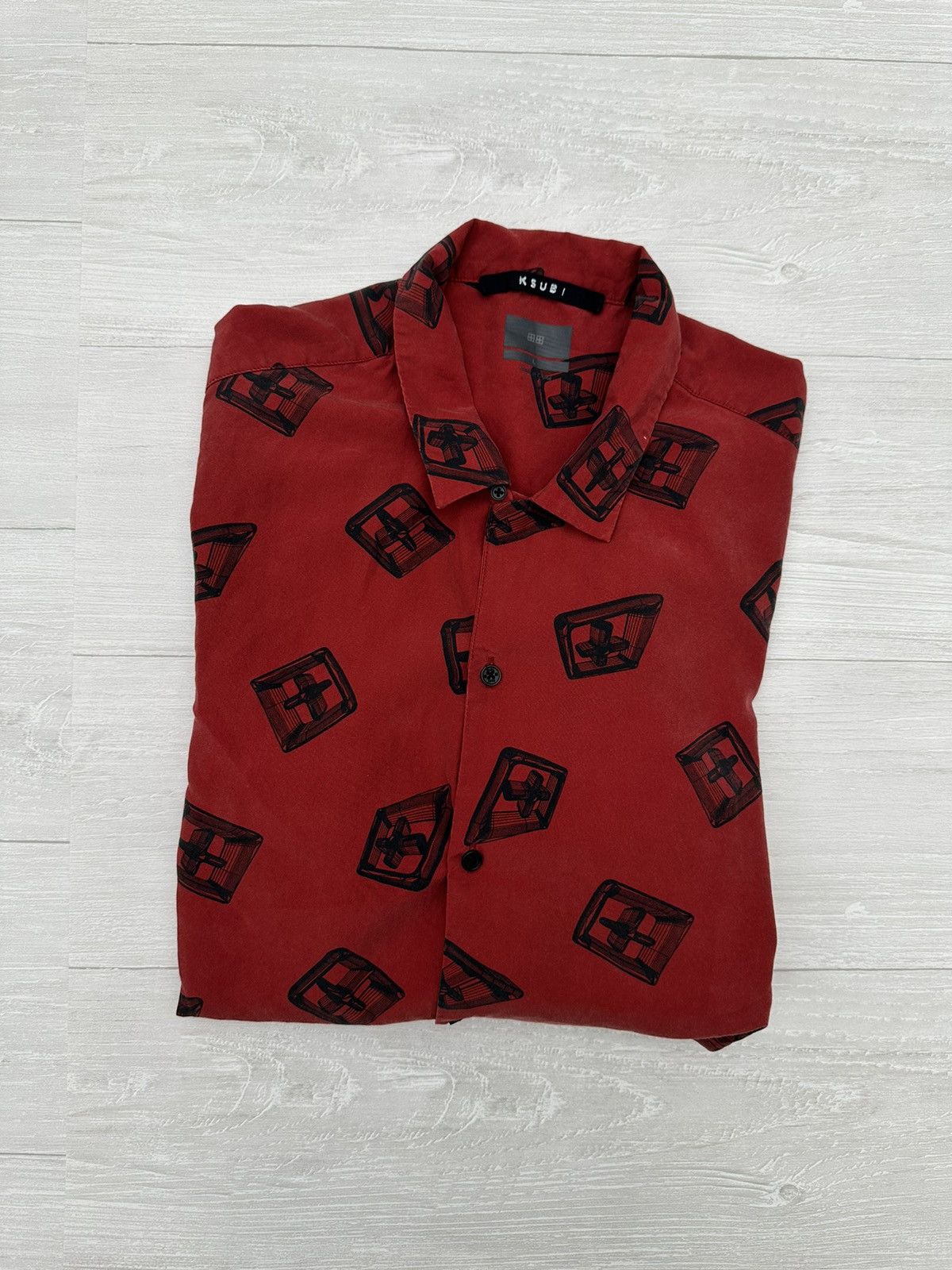 Ksubi Ksubi Nordstrom Red Resort Rayon Shirt Sz. Large ++ Size US L / EU 52-54 / 3 - 4 Thumbnail