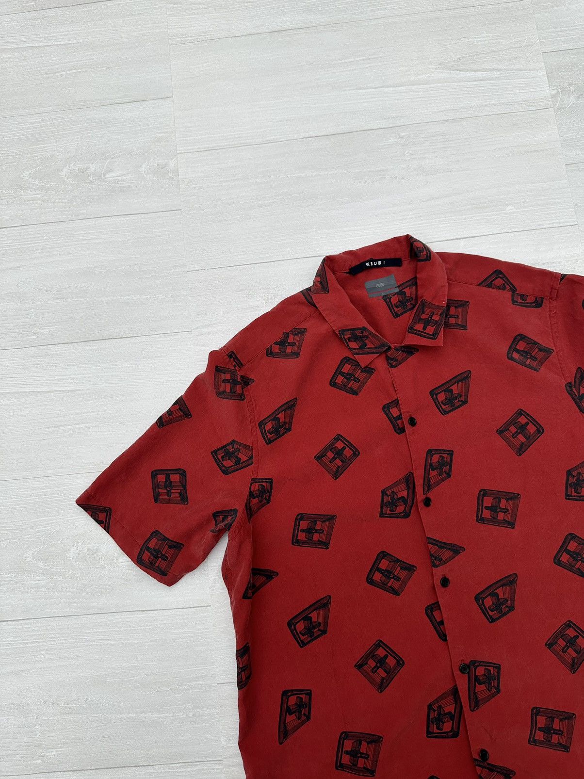 Ksubi Ksubi Nordstrom Red Resort Rayon Shirt Sz. Large ++ Size US L / EU 52-54 / 3 - 2 Thumbnail