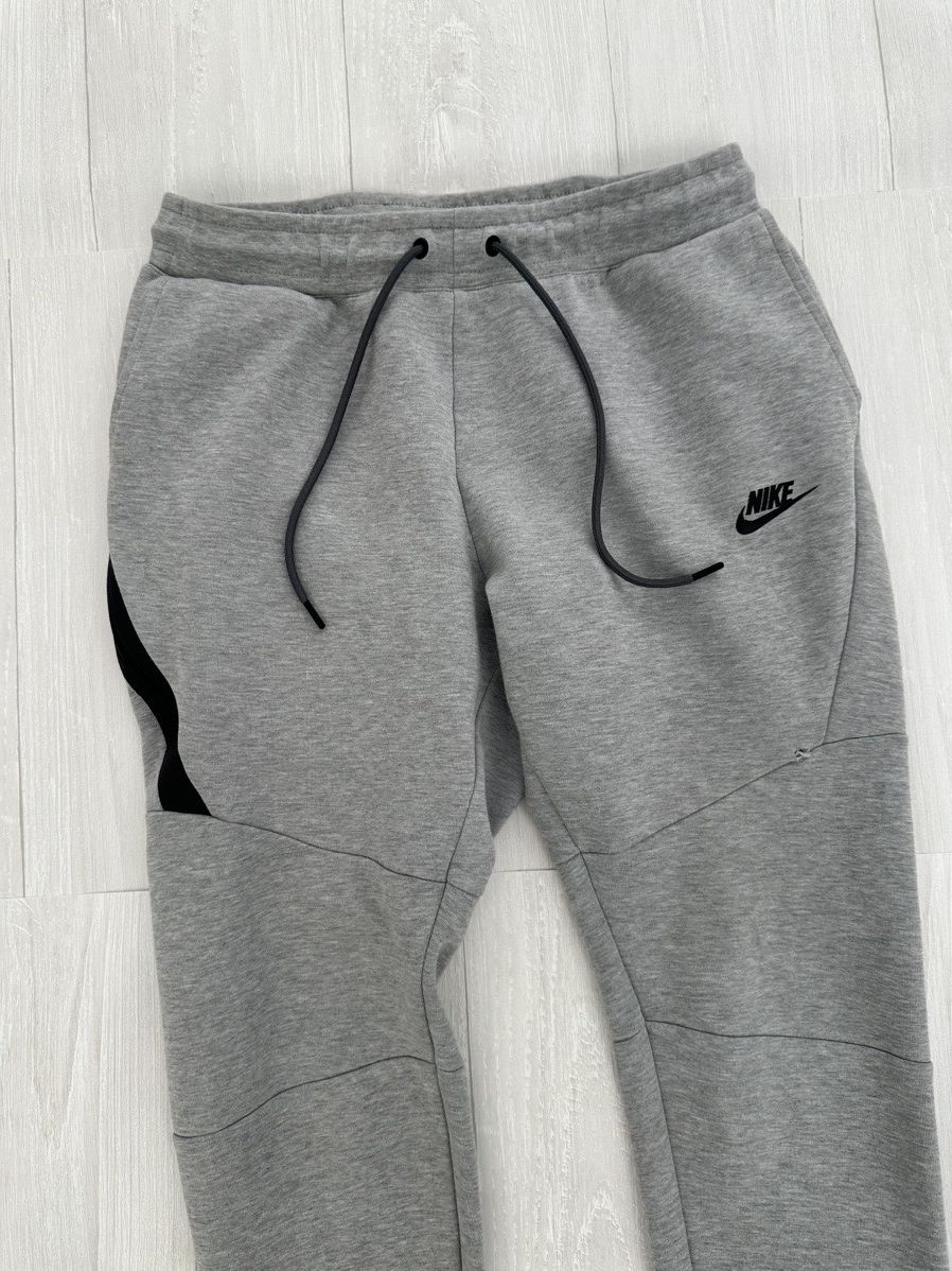 Nike Nike Grey Tech Fleece Joggers Sz. Medium Size US 32 / EU 48 - 2 Thumbnail