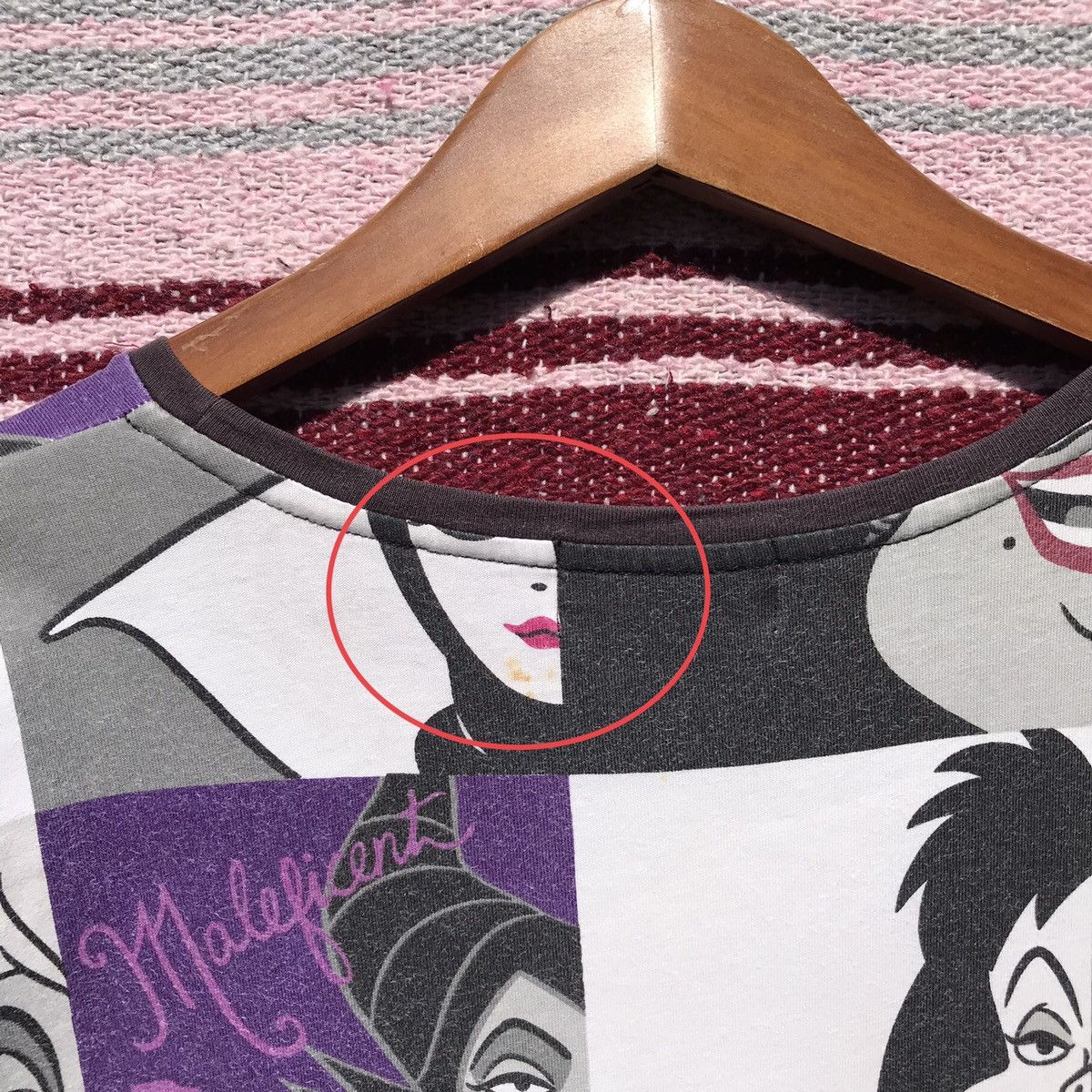 Disney × Vintage 💥Distressed💥Vintage Villains Disney Movie The little Mermaid Size US L / EU 52-54 / 3 - 13 Thumbnail