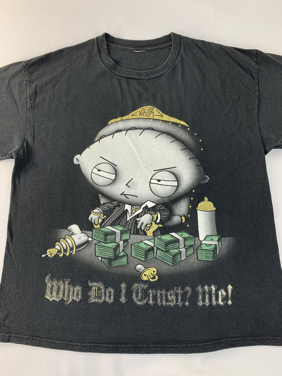 Vintage 90s Family Guy Stewie Who Do I Trust Me Big Screen Tee Size US XL / EU 56 / 4 - 2 Thumbnail