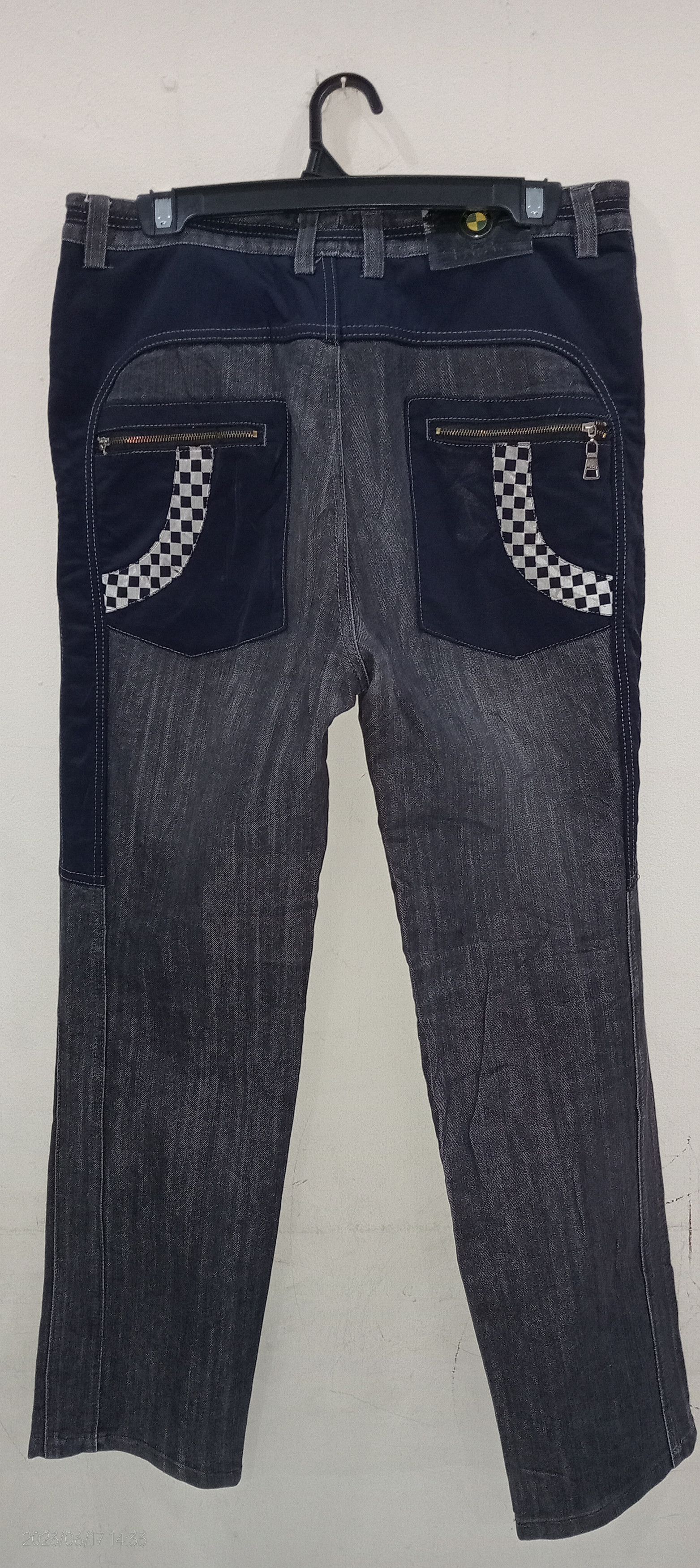 image of Vintage Bmw Jeans Made In Germany Very in Bleu, Men's (Size 33)