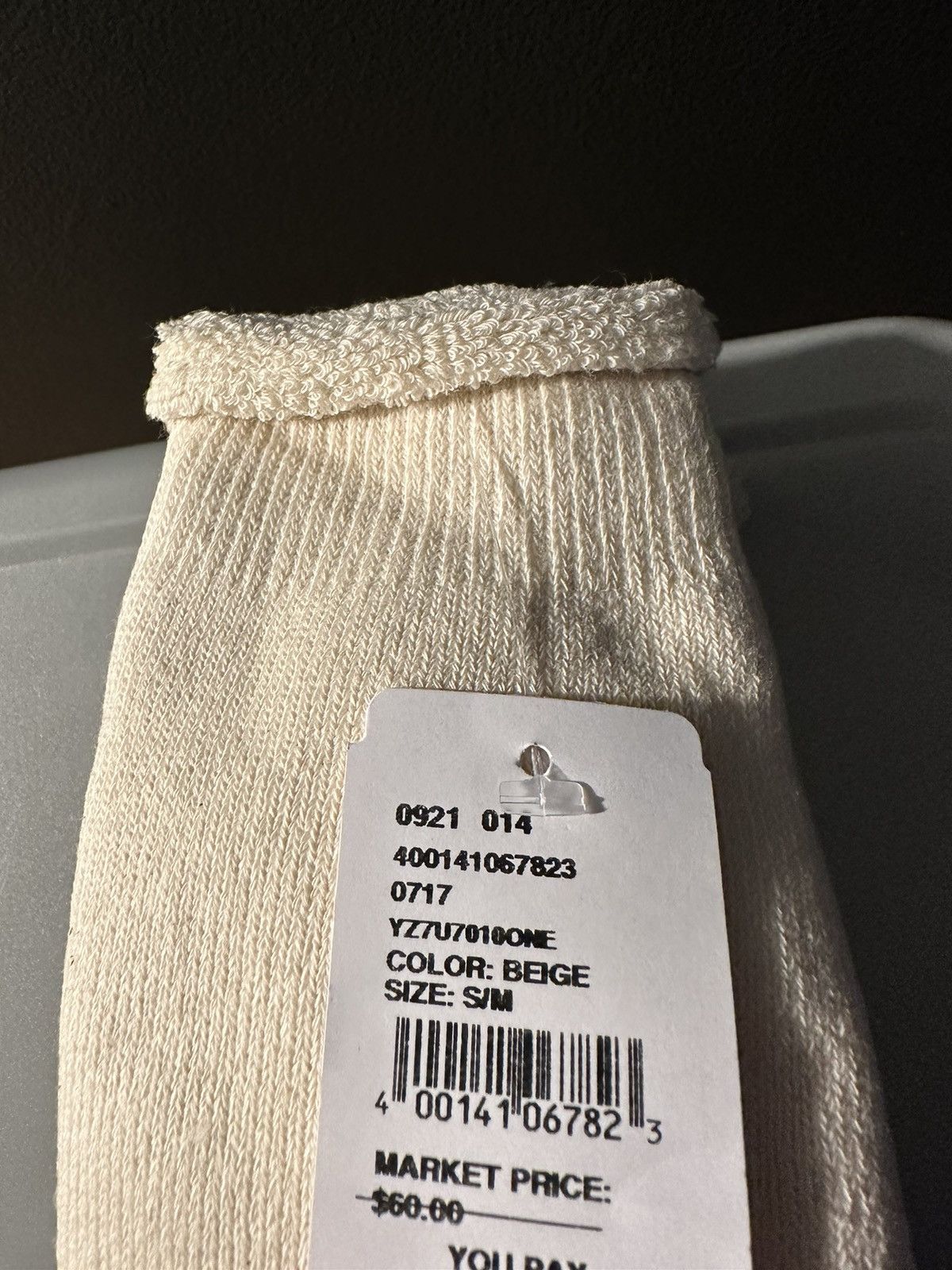 Yeezy bouclette season 7 socks s/m color one brand new!