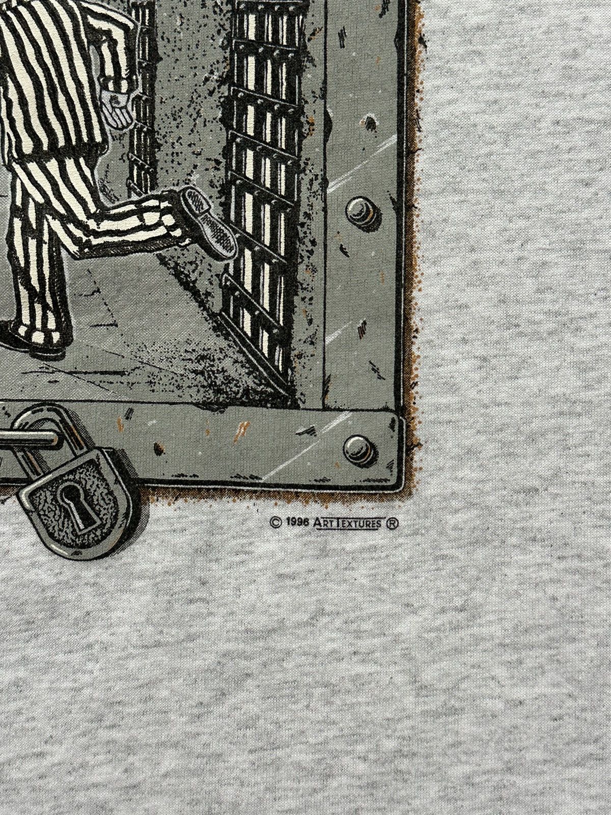 Vintage Vintage 90s Prison Escape Graphic T-Shirt Size US XL / EU 56 / 4 - 5 Thumbnail