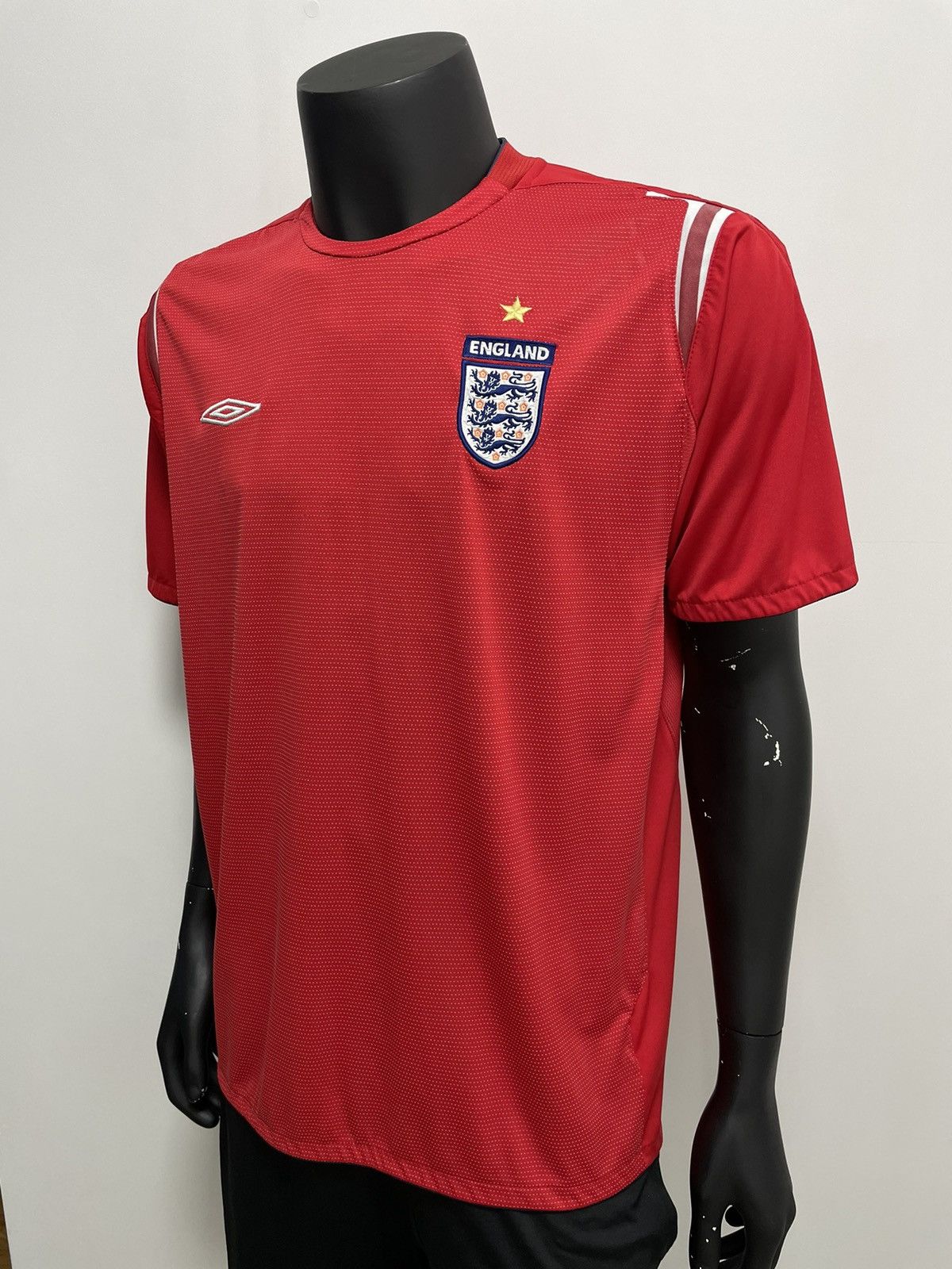 Umbro Vintage England Umbro 2004-2006 Football Home Soccer Jersey Size US XL / EU 56 / 4 - 2 Thumbnail