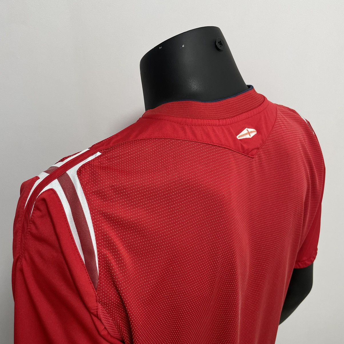 Umbro Vintage England Umbro 2004-2006 Football Home Soccer Jersey Size US XL / EU 56 / 4 - 6 Thumbnail