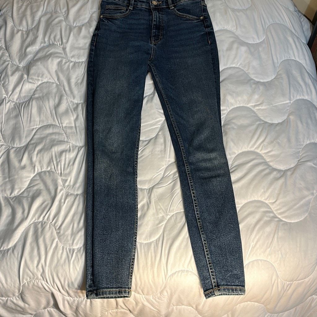 Zara Zara Jeans size 4 Skinny HiRise 27 inch inseam Grailed
