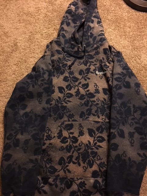 Supreme Supreme Bleached Lace hoodie navy | Grailed