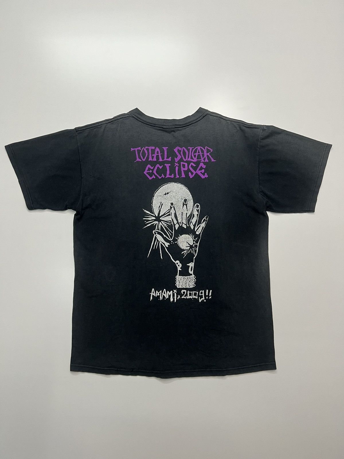Vintage 🔥VINTAGE TEES TOTAL SOLAR ECLIPSE AMAMI 2009 Size US L / EU 52-54 / 3 - 2 Thumbnail