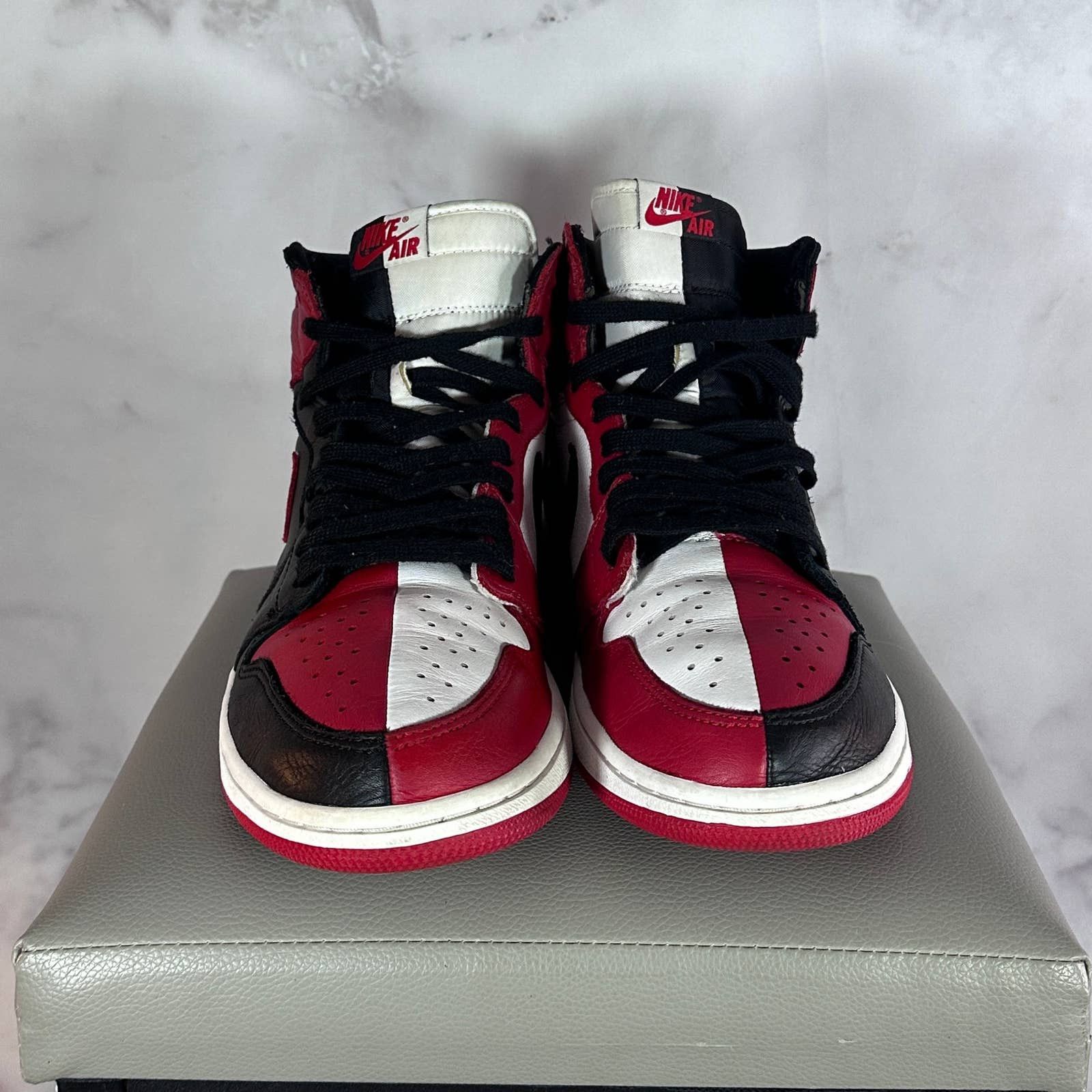 Jordan Brand Air Jordan 1 Retro High ‘Homage To Home’ Size US 10.5 / EU 43-44 - 3 Thumbnail