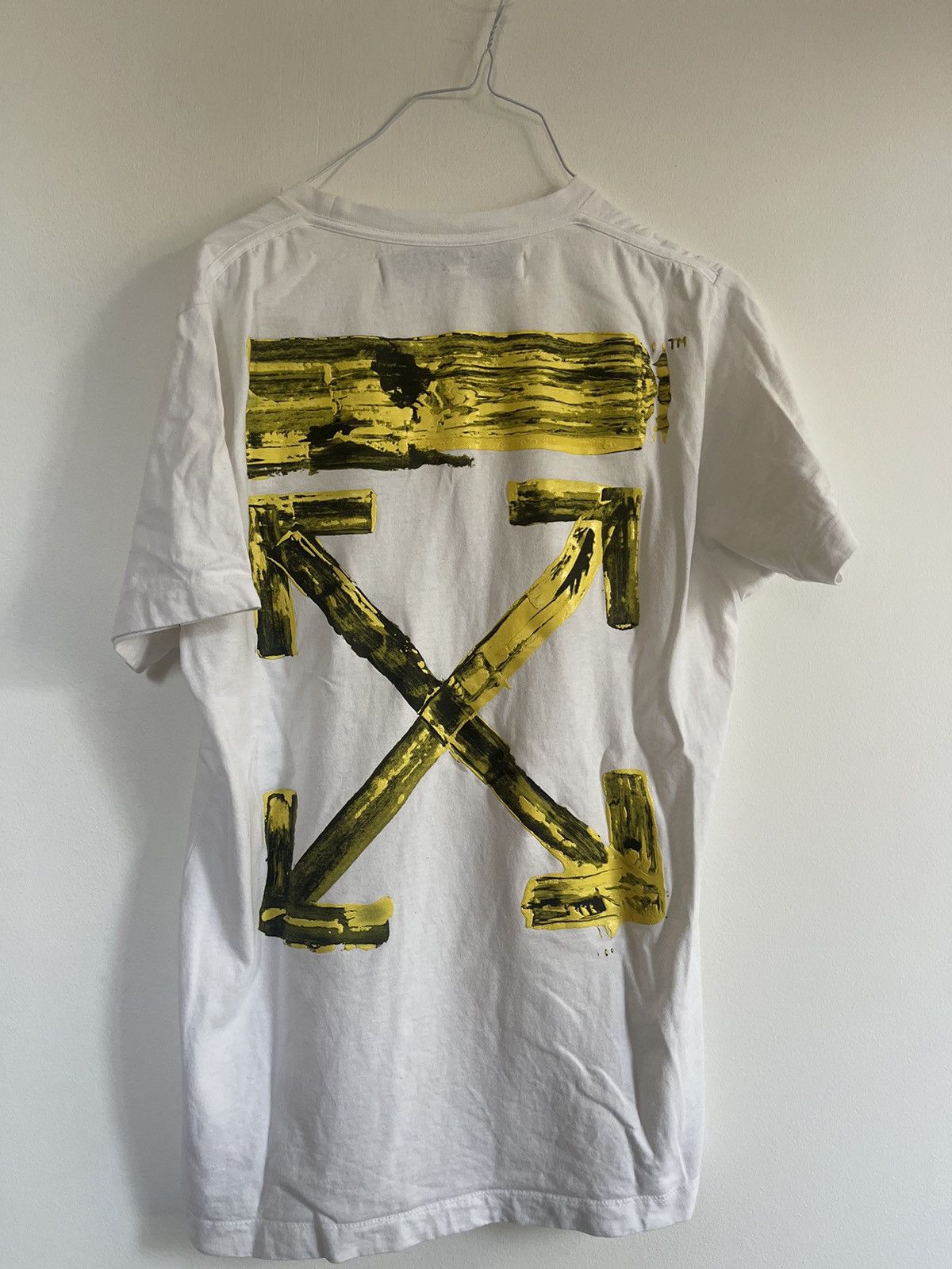 Off-White Off white acrylic Arrow TEE Size US M / EU 48-50 / 2 - 4 Thumbnail