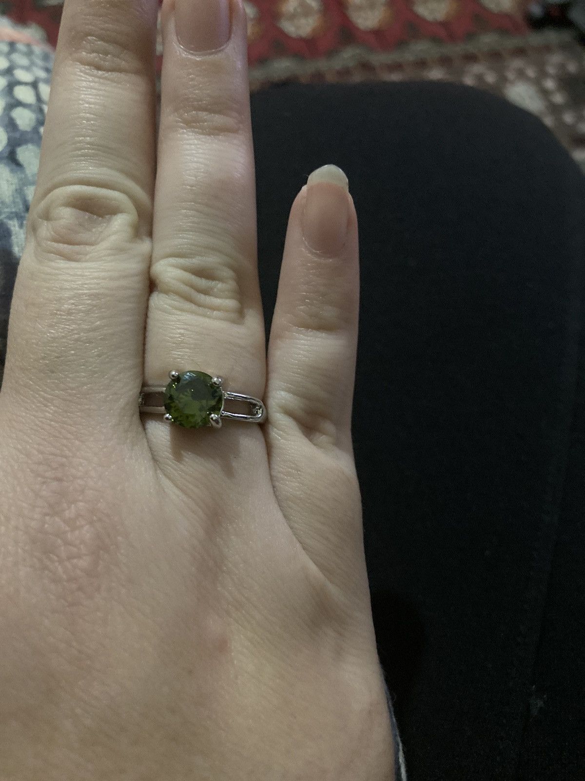 Jewelry Silver plated and green jewelled ring Size ONE SIZE - 1 Thumbnail