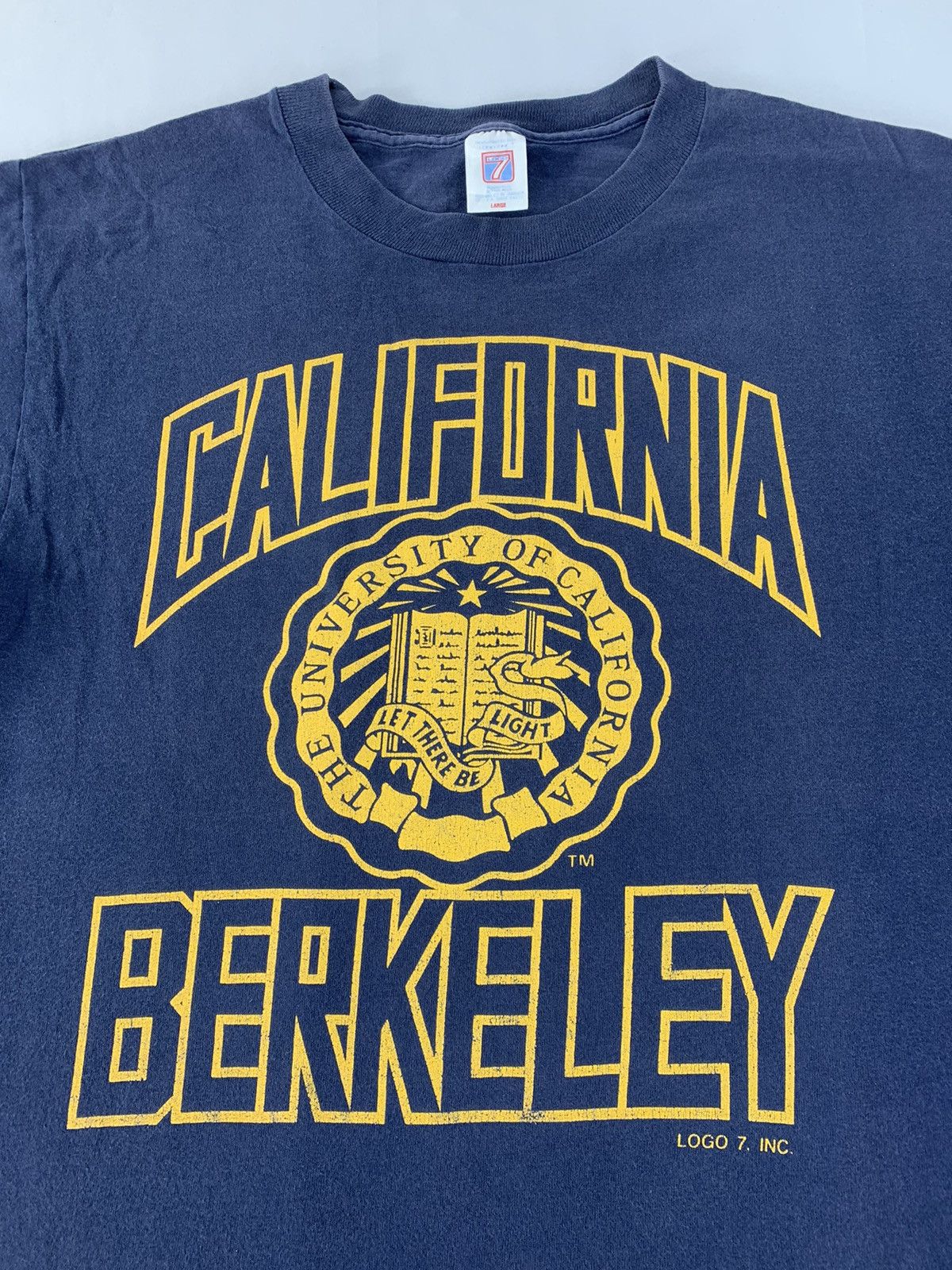 Logo 7 90s UCLA California Berkeley Big Logo Spell Out Tee Size US L / EU 52-54 / 3 - 3 Thumbnail