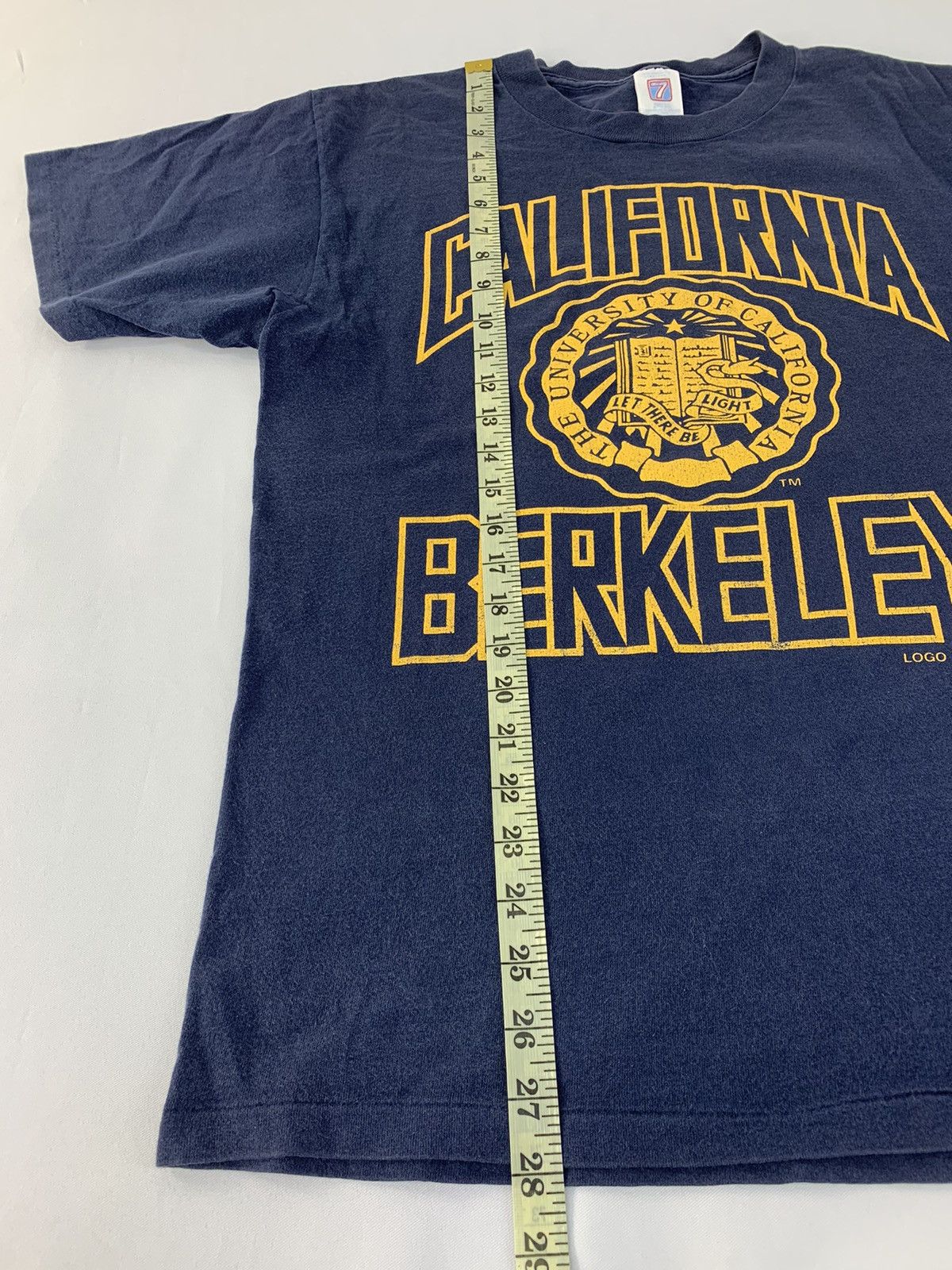 Logo 7 90s UCLA California Berkeley Big Logo Spell Out Tee Size US L / EU 52-54 / 3 - 9 Thumbnail