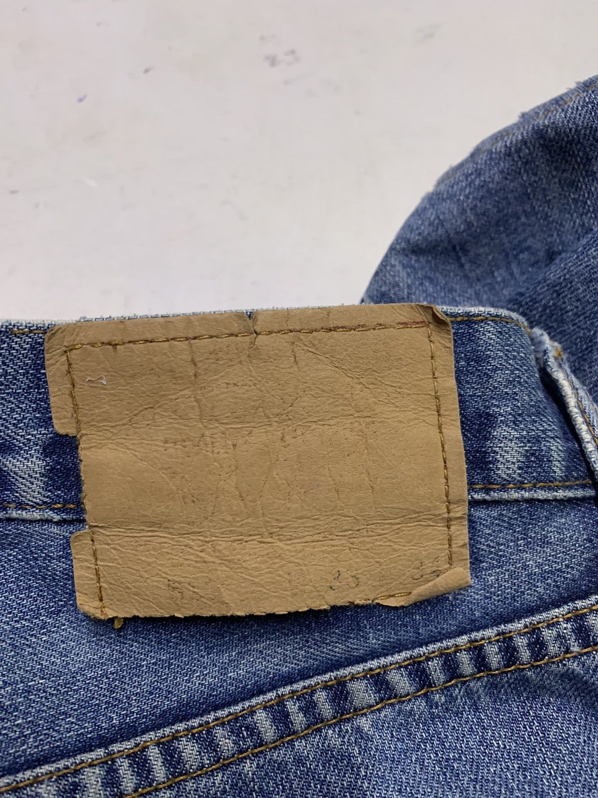 Levi's Vintage Clothing Distressed denim Levi’s Size US 34 / EU 50 - 13 Thumbnail