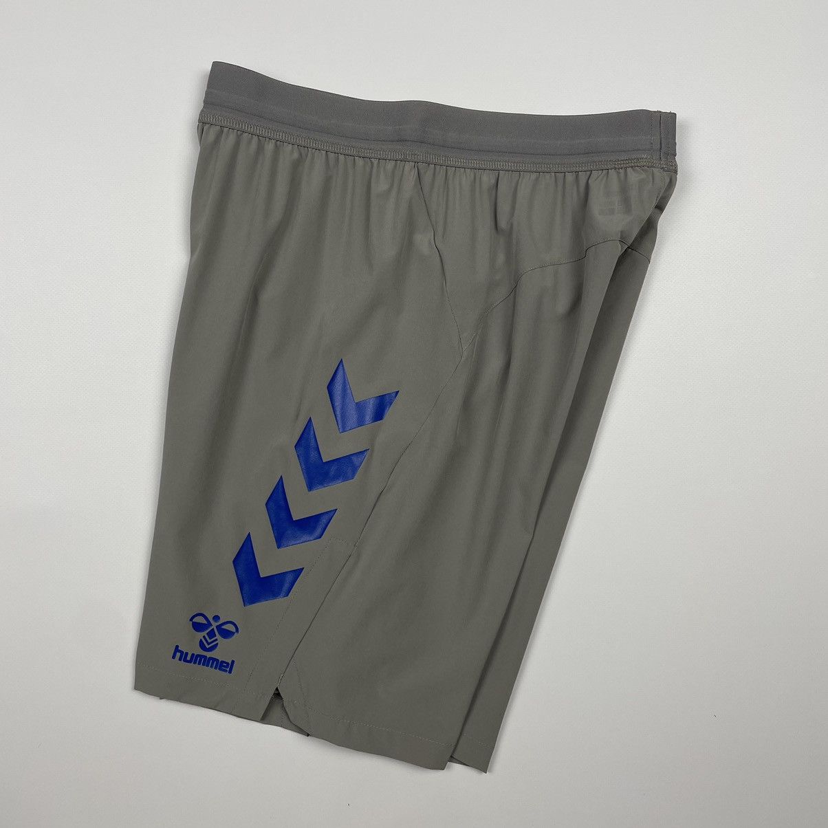 Hummel Everton Hummel Home Training Soccer Shorts Size US 30 / EU 46 - 5 Thumbnail
