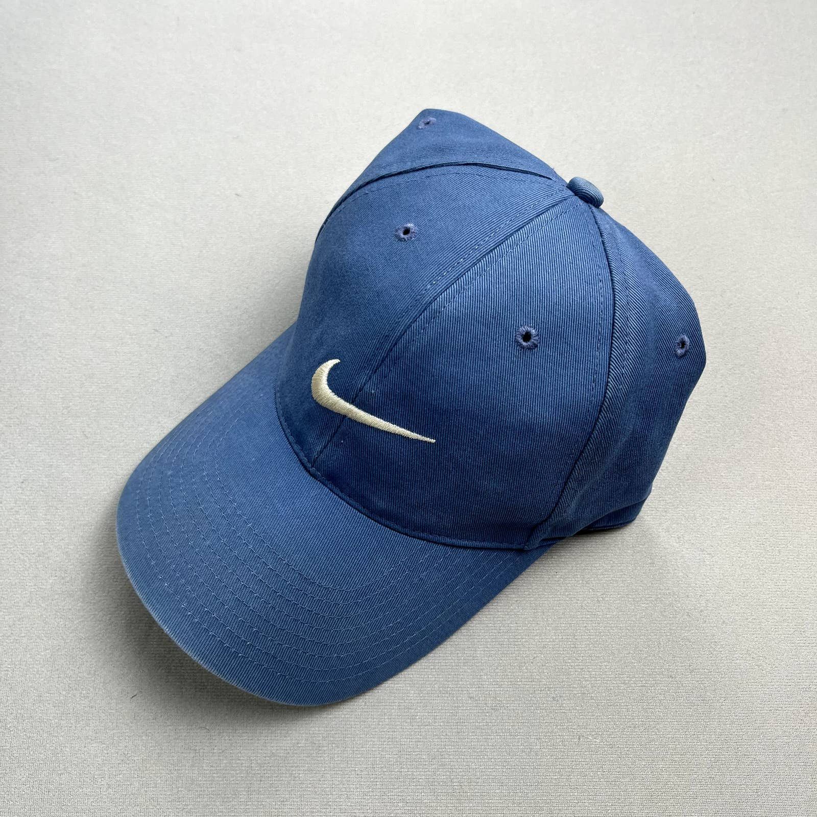 Vintage Mens Nike Embroidered Swoosh Navy Blue Bucket Hat Size Medium