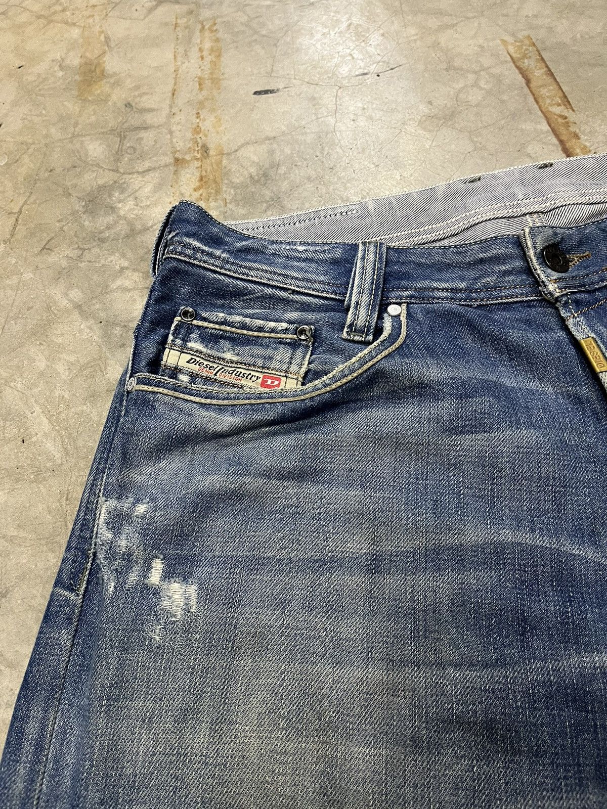 Diesel Flare jeans Vintage diesel Italy distressed boot cut denim Size US 34 / EU 50 - 6 Thumbnail