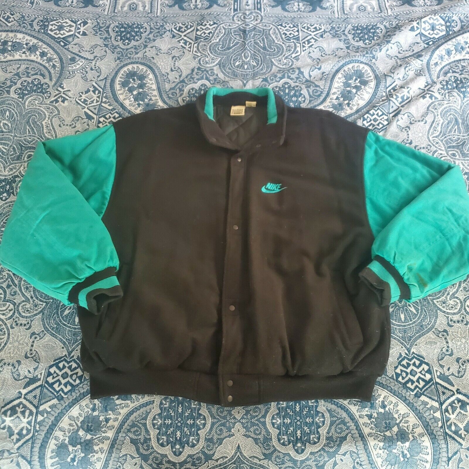 Nike Nike Air Basketball Force VTG 1990s Green Sleeves Quilted Jacket ...