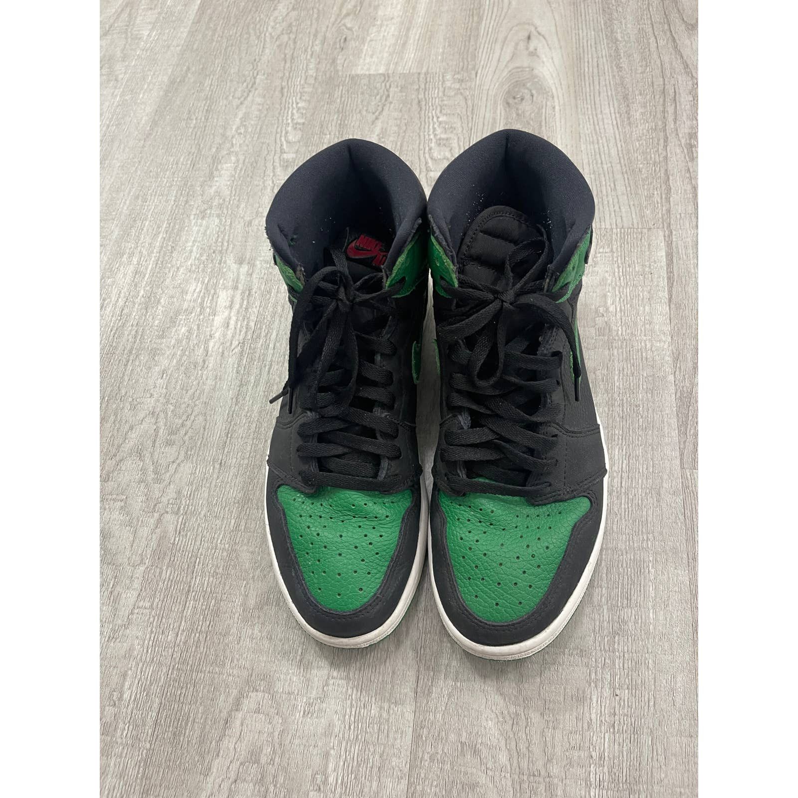 Nike Nike Air Jordan 1 Retro High OG Pine Green 2.0 Size 9 Size US 9 / EU 42 - 4 Thumbnail