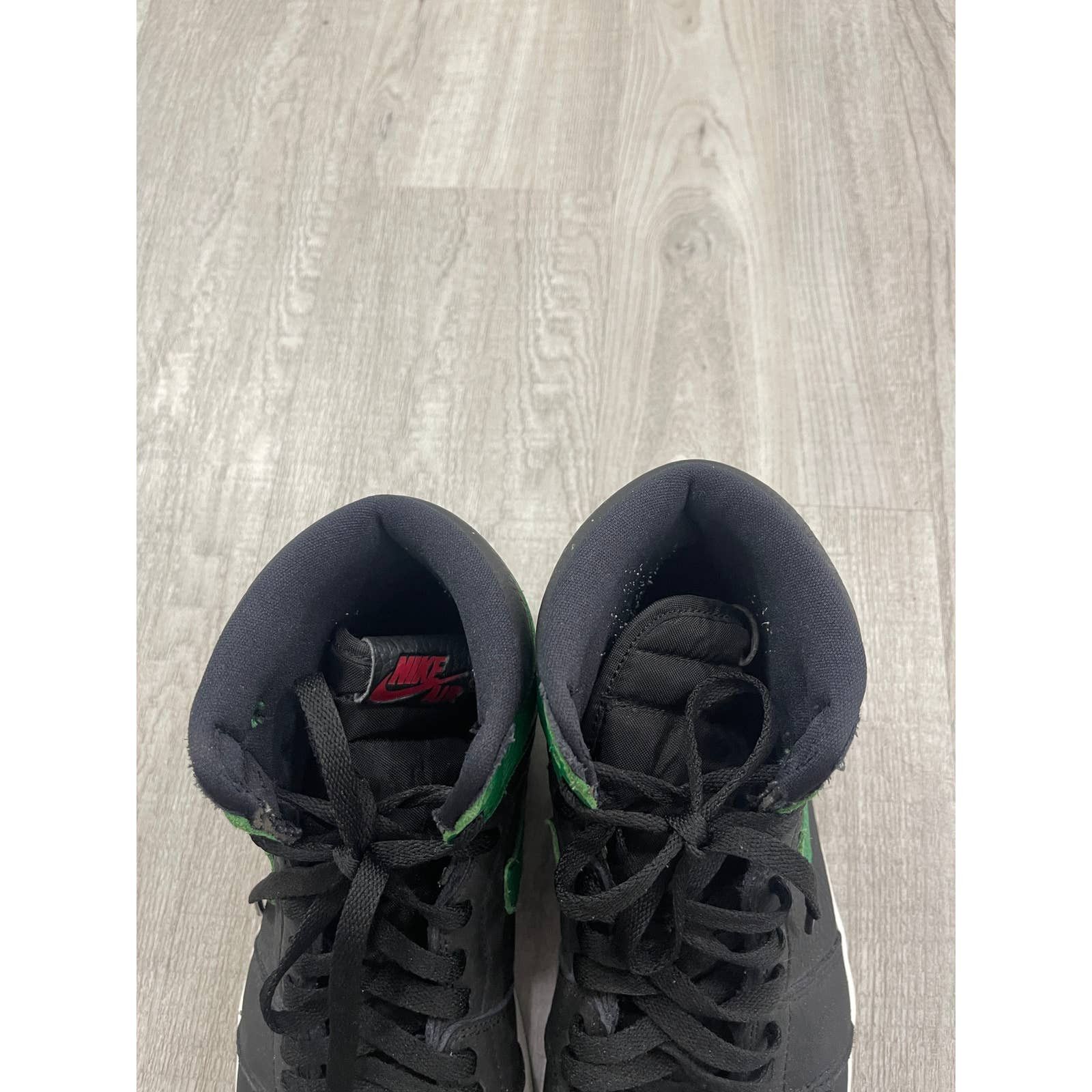Nike Nike Air Jordan 1 Retro High OG Pine Green 2.0 Size 9 Size US 9 / EU 42 - 5 Thumbnail