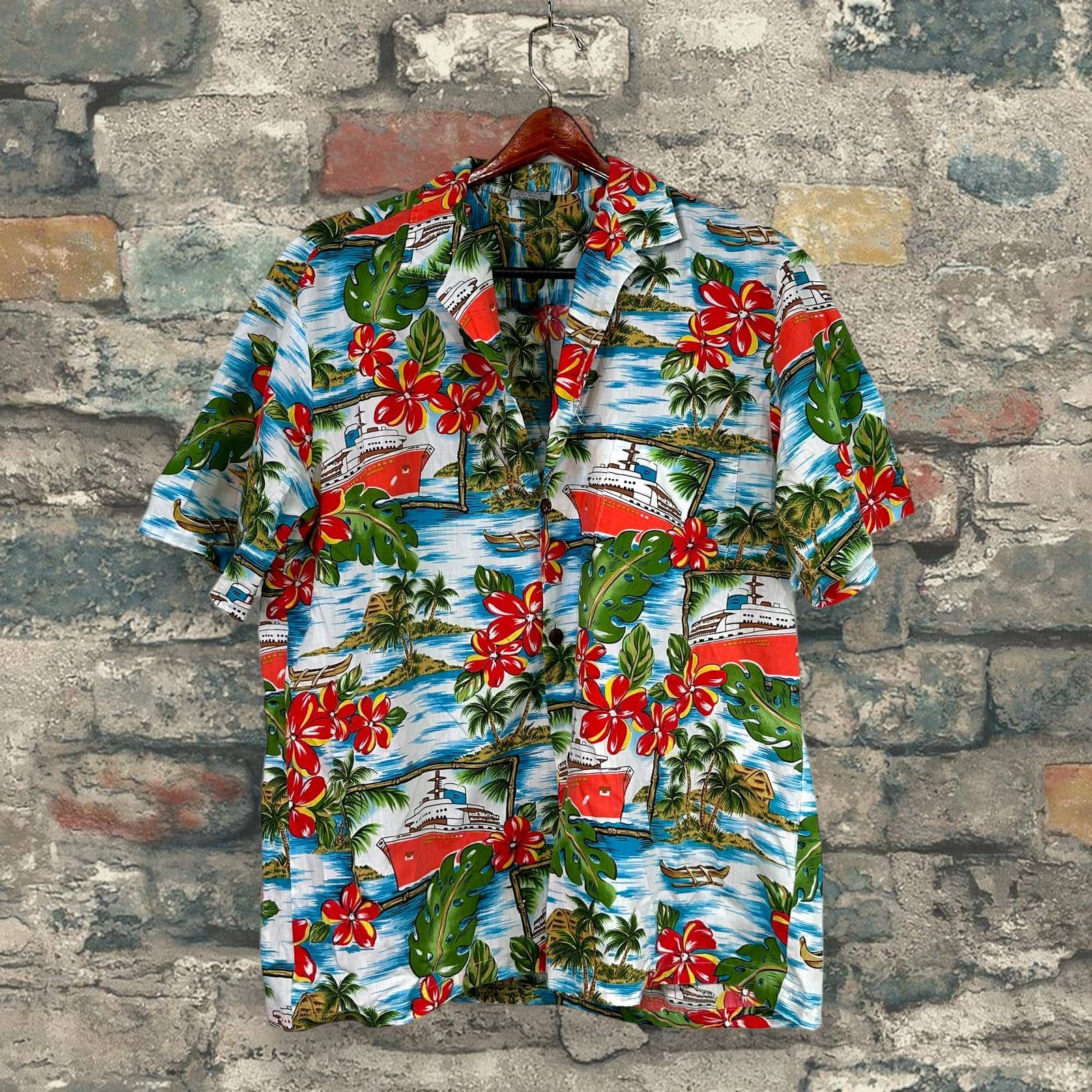Vintage Hawaiian Shirt Made in Hawaii Button Up Collared 90s