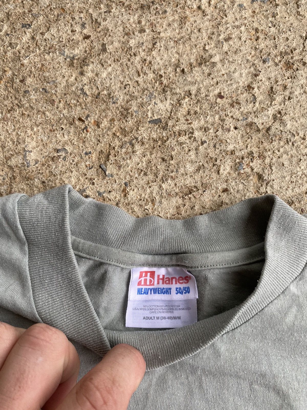 Disney × Vintage Vintage 90’s Winnie Pooh Tigger Eeyore Distressed Shirt Size US M / EU 48-50 / 2 - 3 Thumbnail