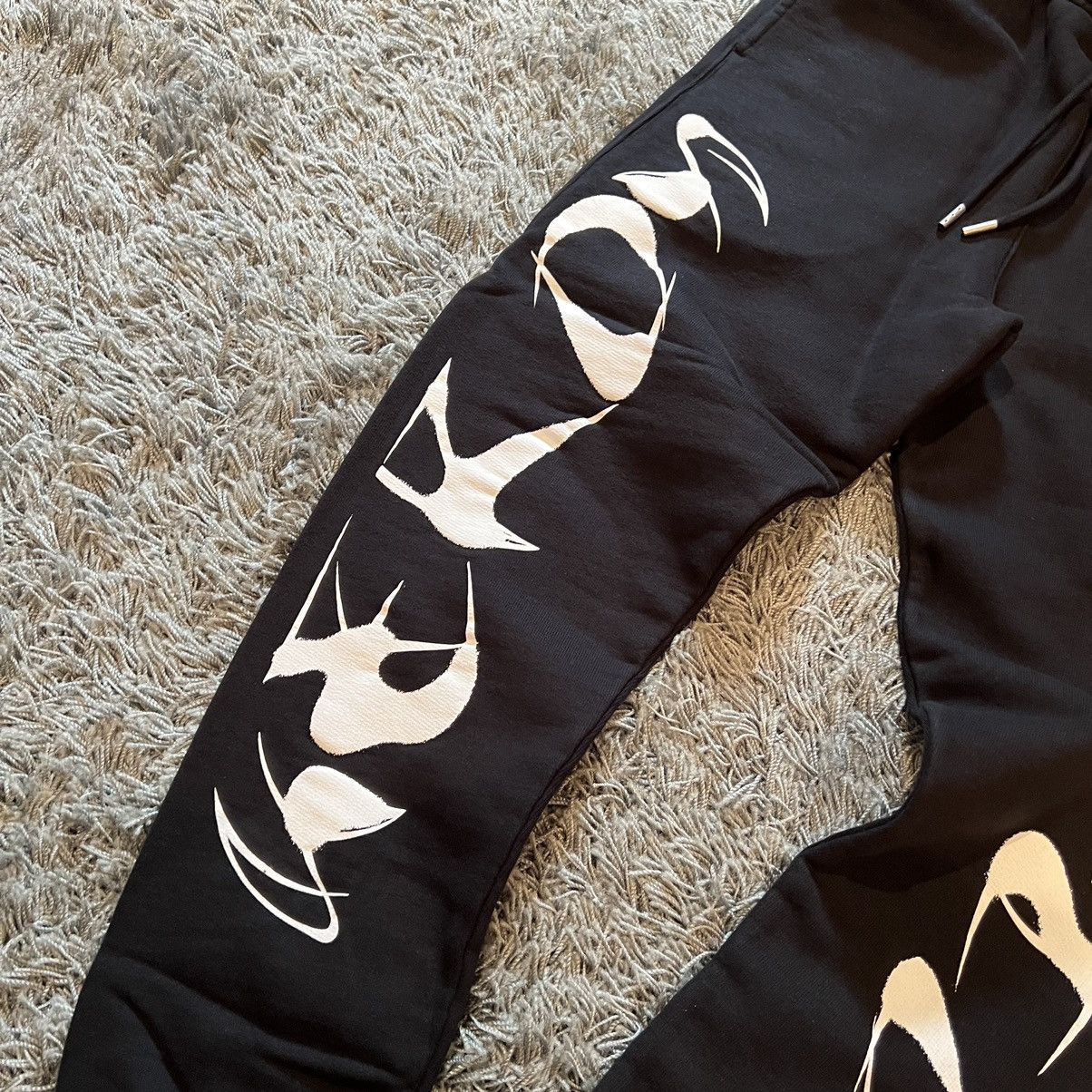 Heron Preston Heron Preston abstract logo sweatpants joggers size S BNWT Size US 31 - 2 Thumbnail
