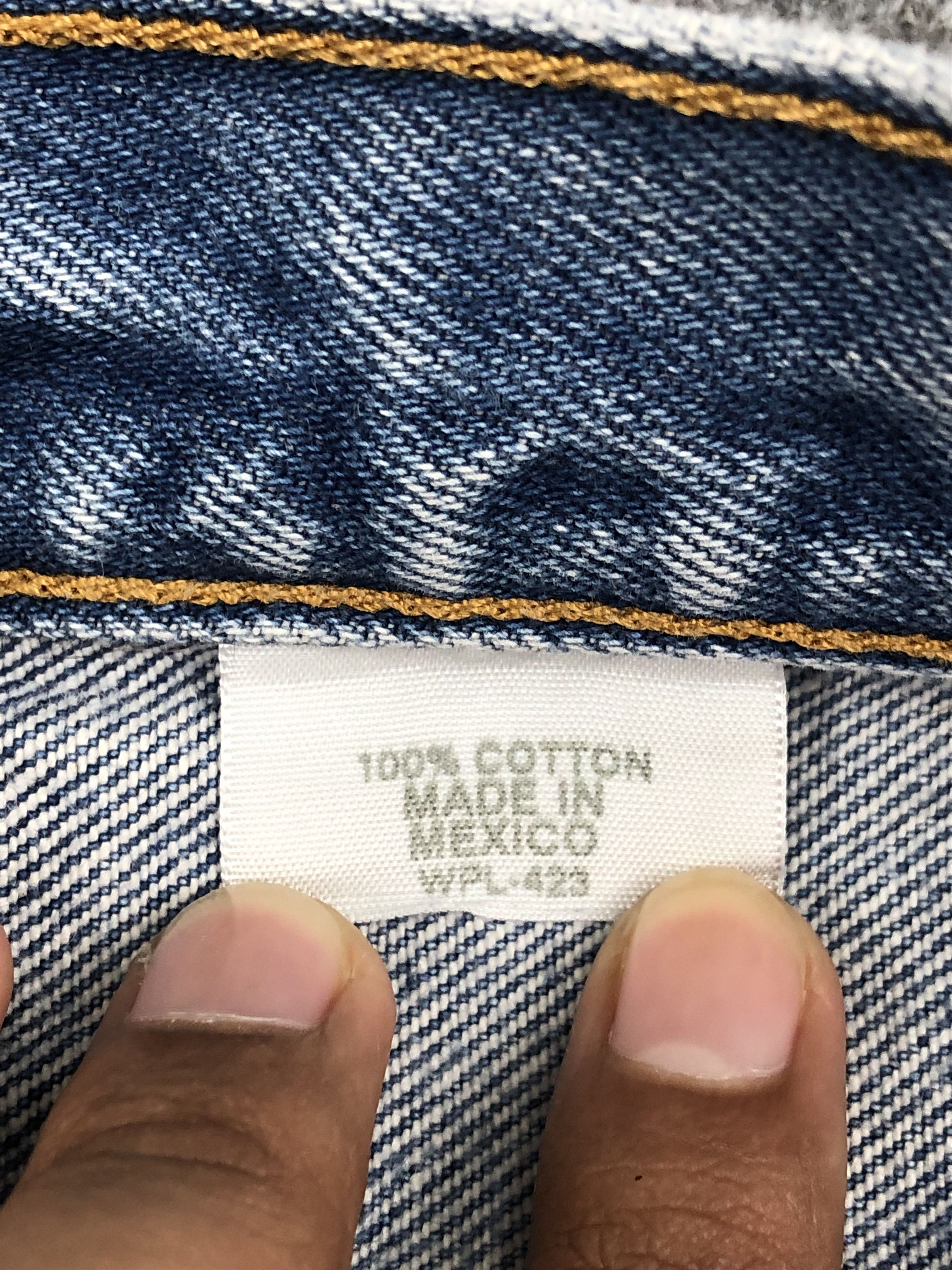 Levi's Vintage Levis 501 Distressed Blue Jeans DP1659 Size US 29 - 9 Thumbnail