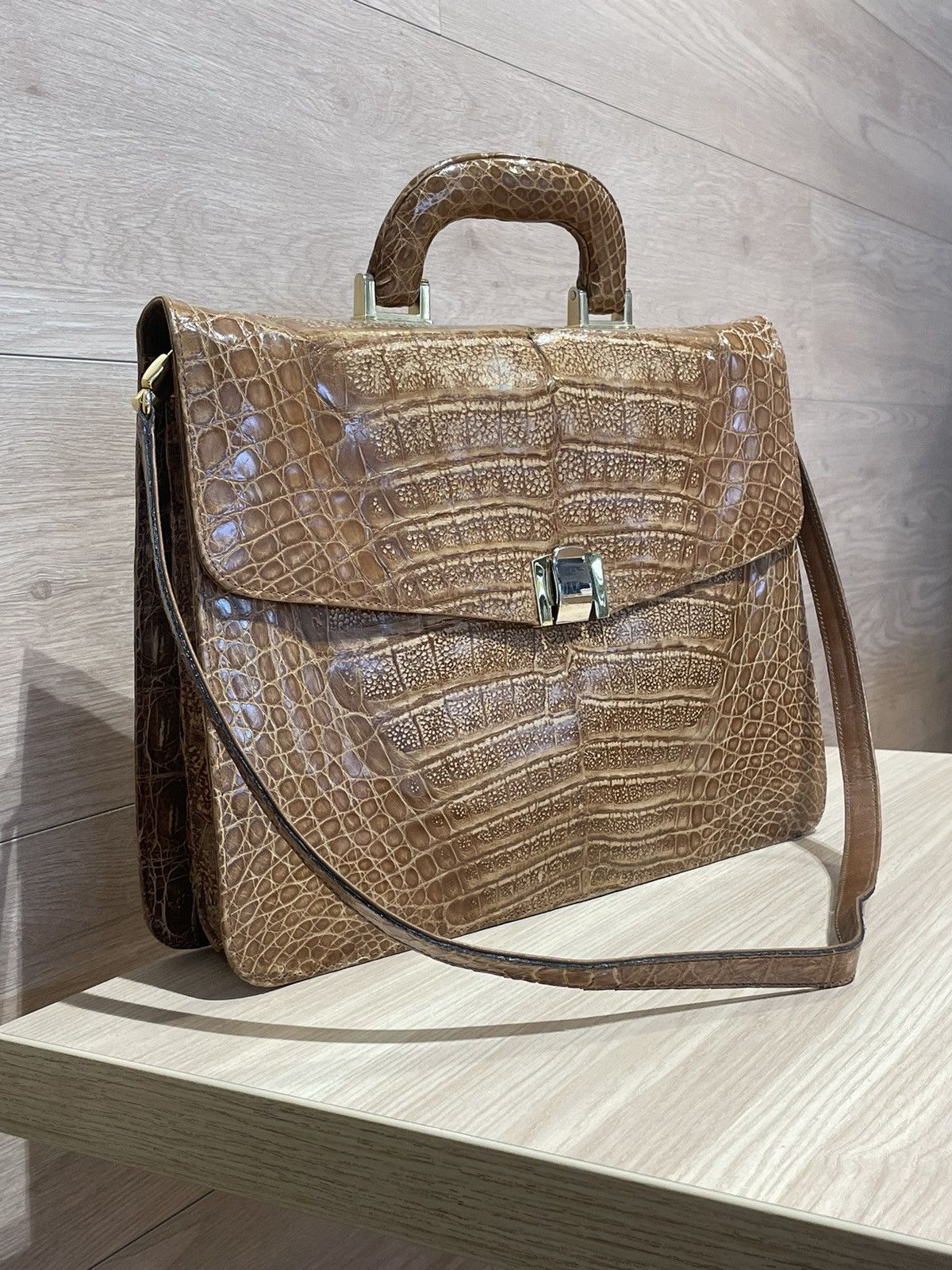 image of Vintage Alligator Leather Clutch Bag, Women's