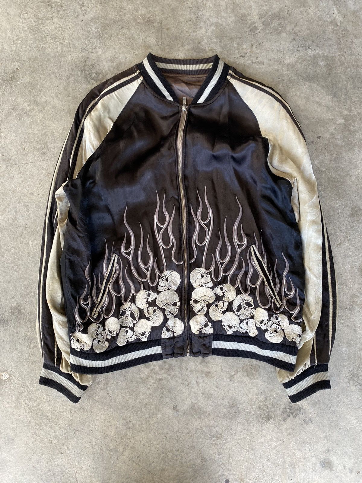 Japanese Brand Vtg Skull and Fire Flame embroidered Reversible Back Street Size US L / EU 52-54 / 3 - 3 Thumbnail