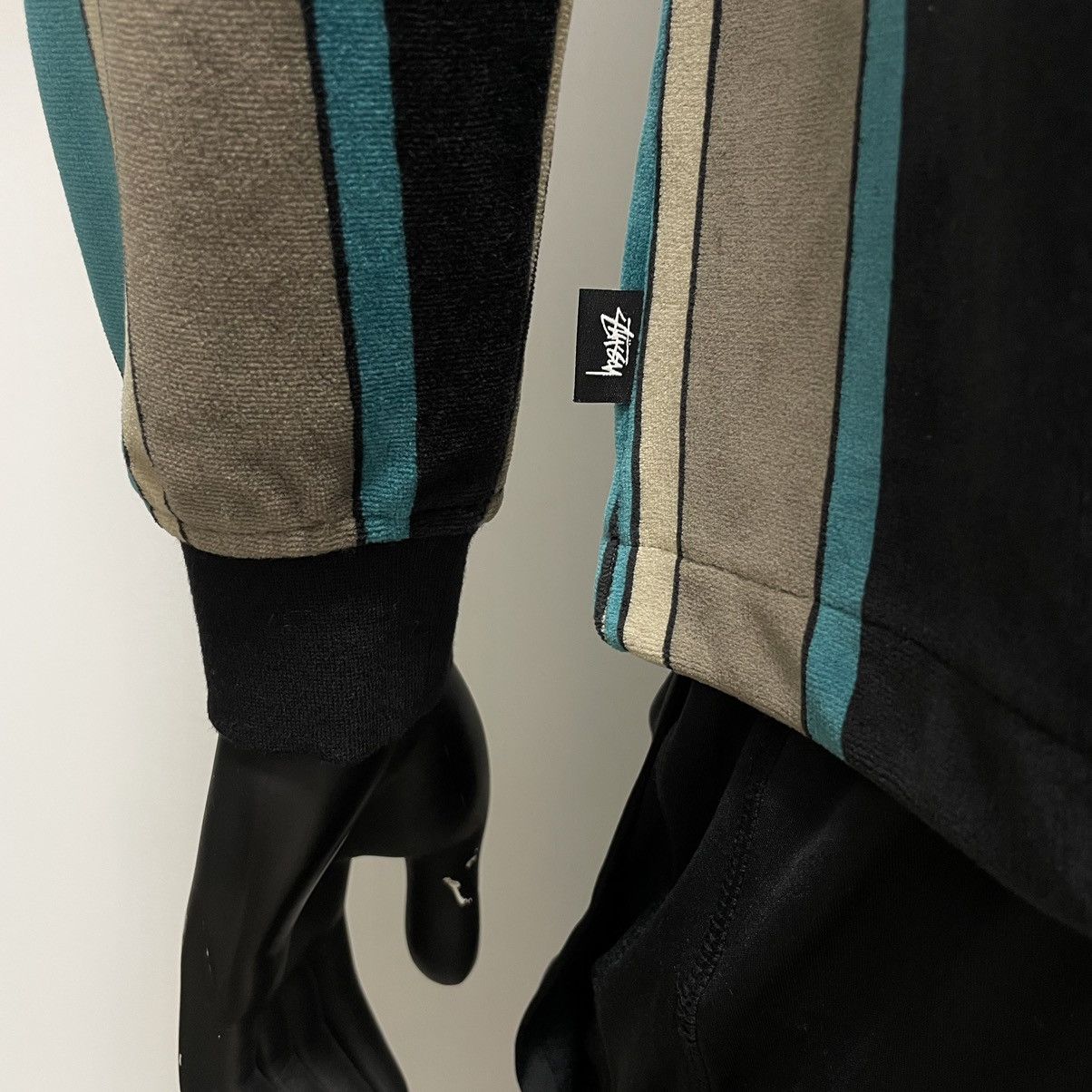 Stussy Stussy Roland Striped Velours Full Zip Shirt Size US S / EU 44-46 / 1 - 6 Thumbnail