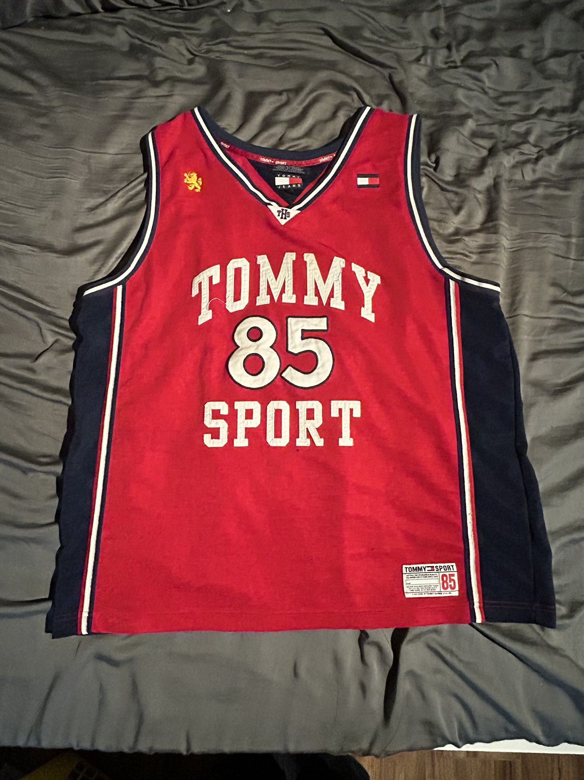 Tommy hilfiger basketball jersey hotsell