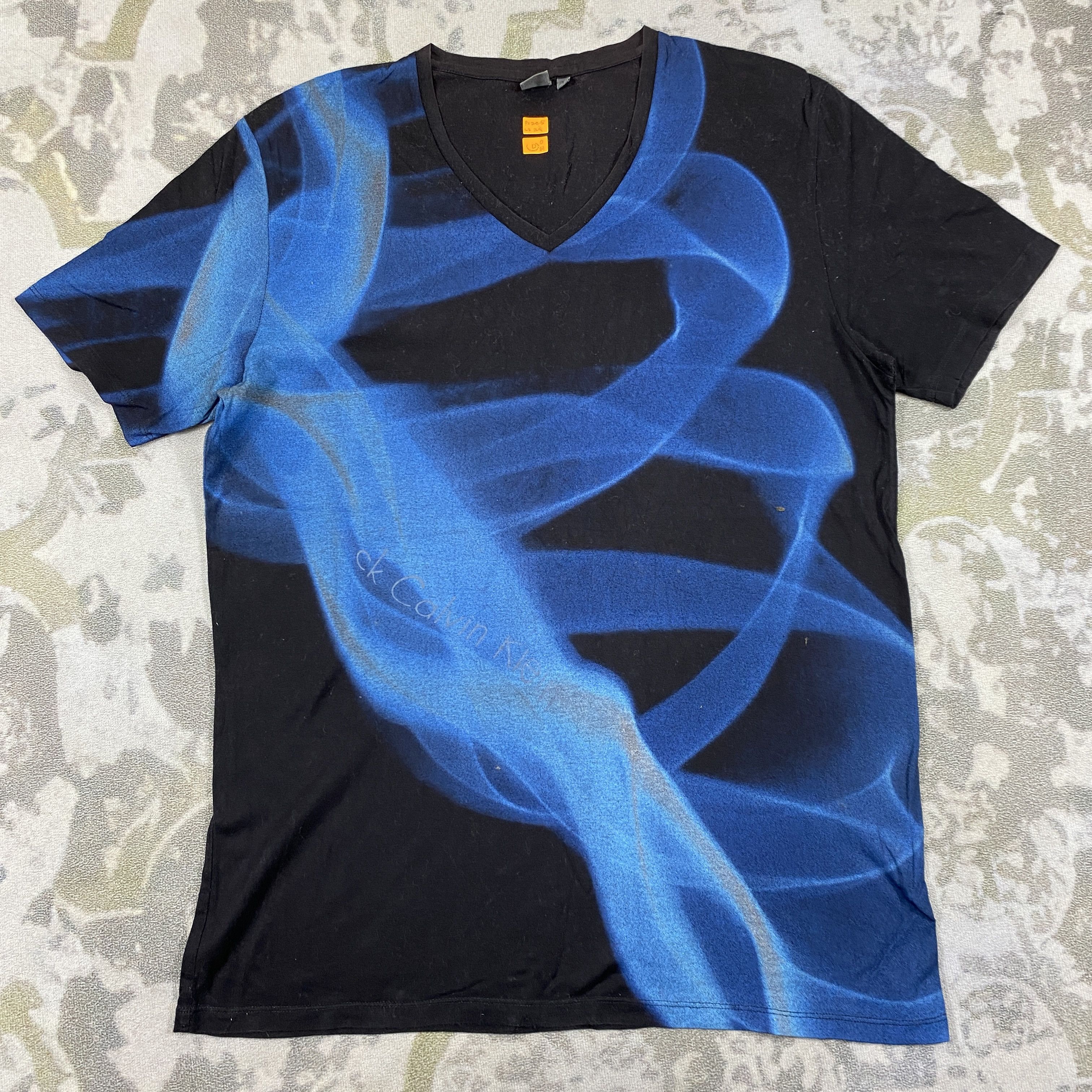 Calvin Klein Calvin Klein Nice Design Medium Tshirt -D061 | Grailed