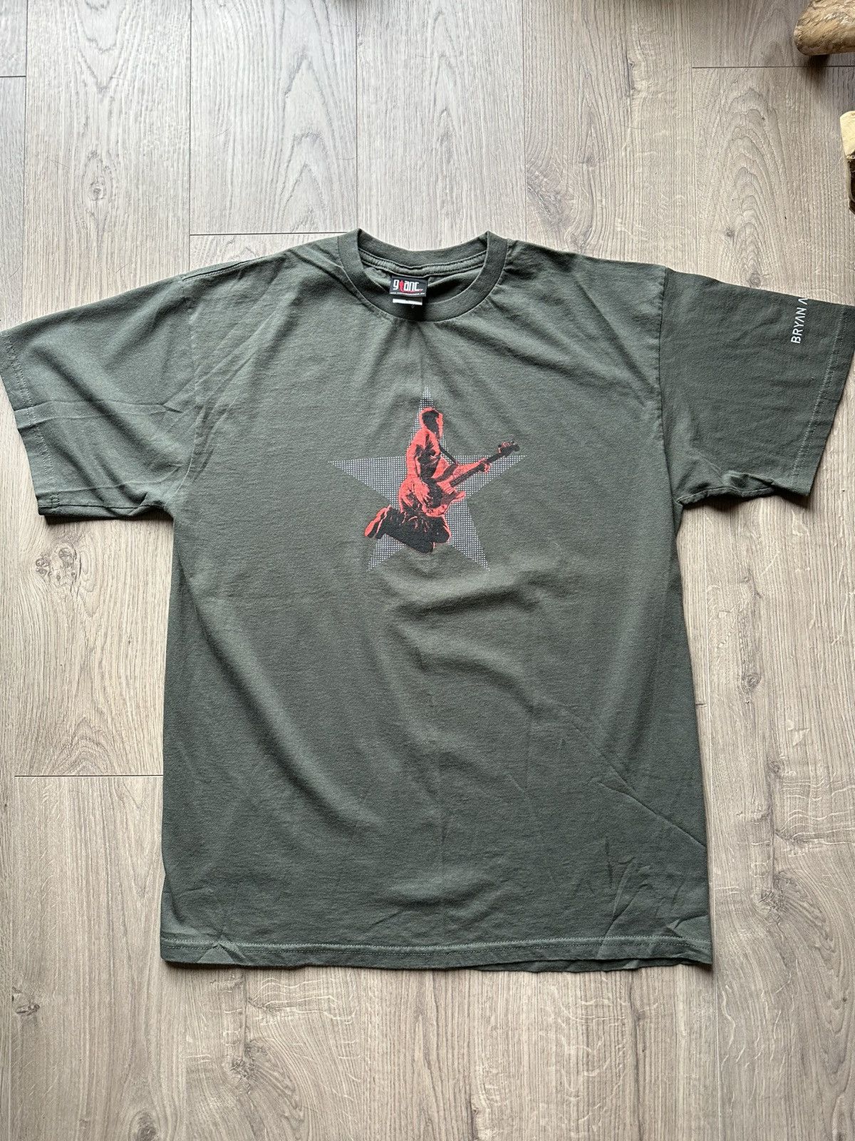 Band Tees × Vintage Bryan Adams Giant Vintage 90’s Band Tee Size US XL / EU 56 / 4 - 1 Thumbnail