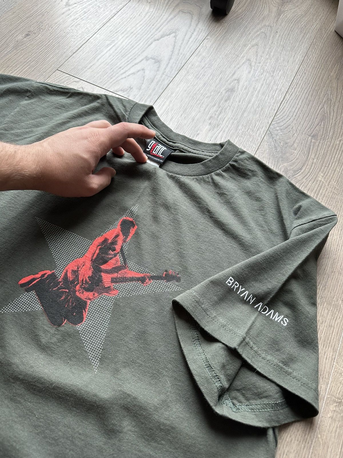 Band Tees × Vintage Bryan Adams Giant Vintage 90’s Band Tee Size US XL / EU 56 / 4 - 4 Thumbnail