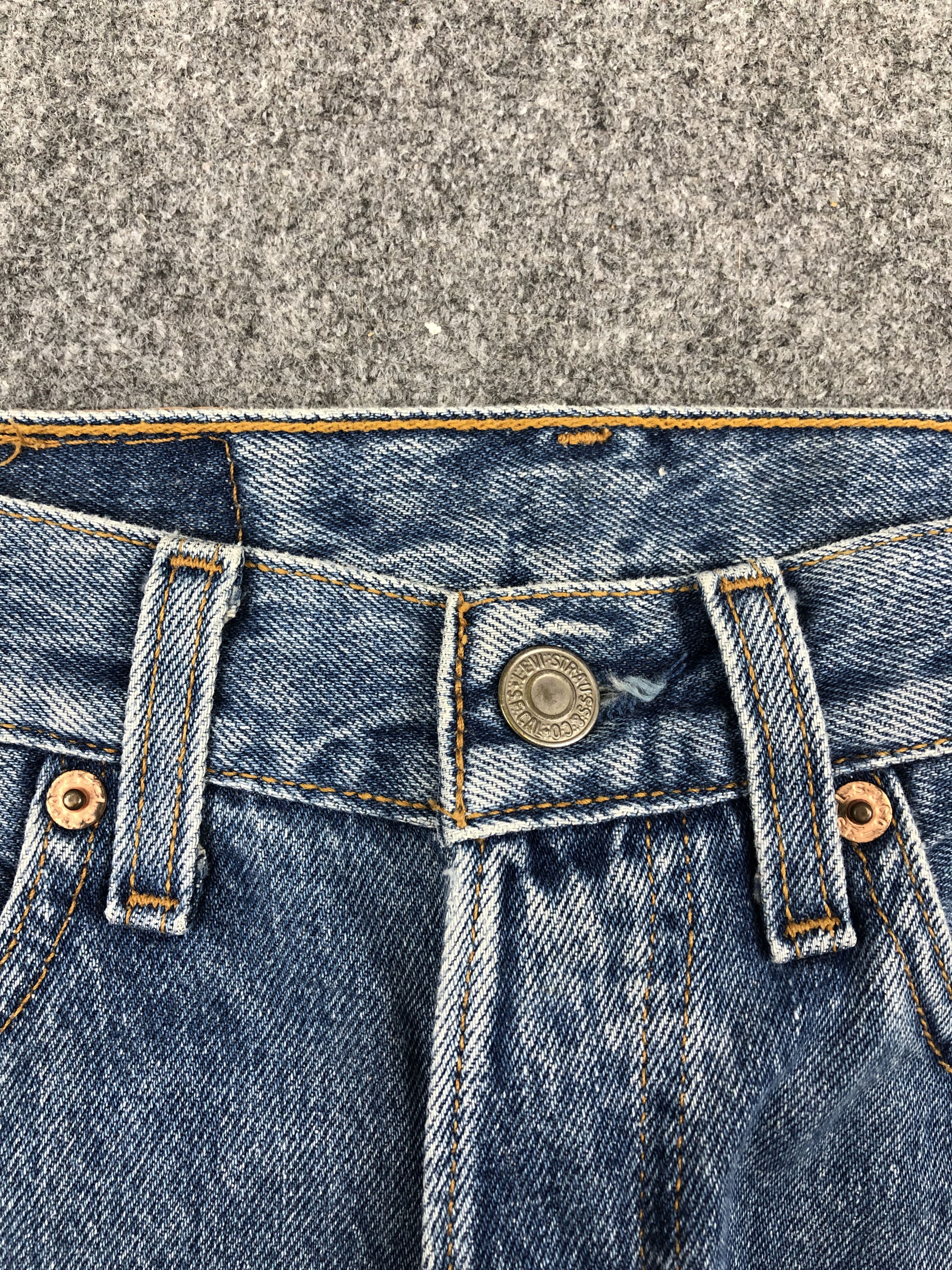 Levi's Vintage Levis 501 Faded Blue Women Jeans DP1678 Size 26" / US 2 / IT 38 - 10 Thumbnail