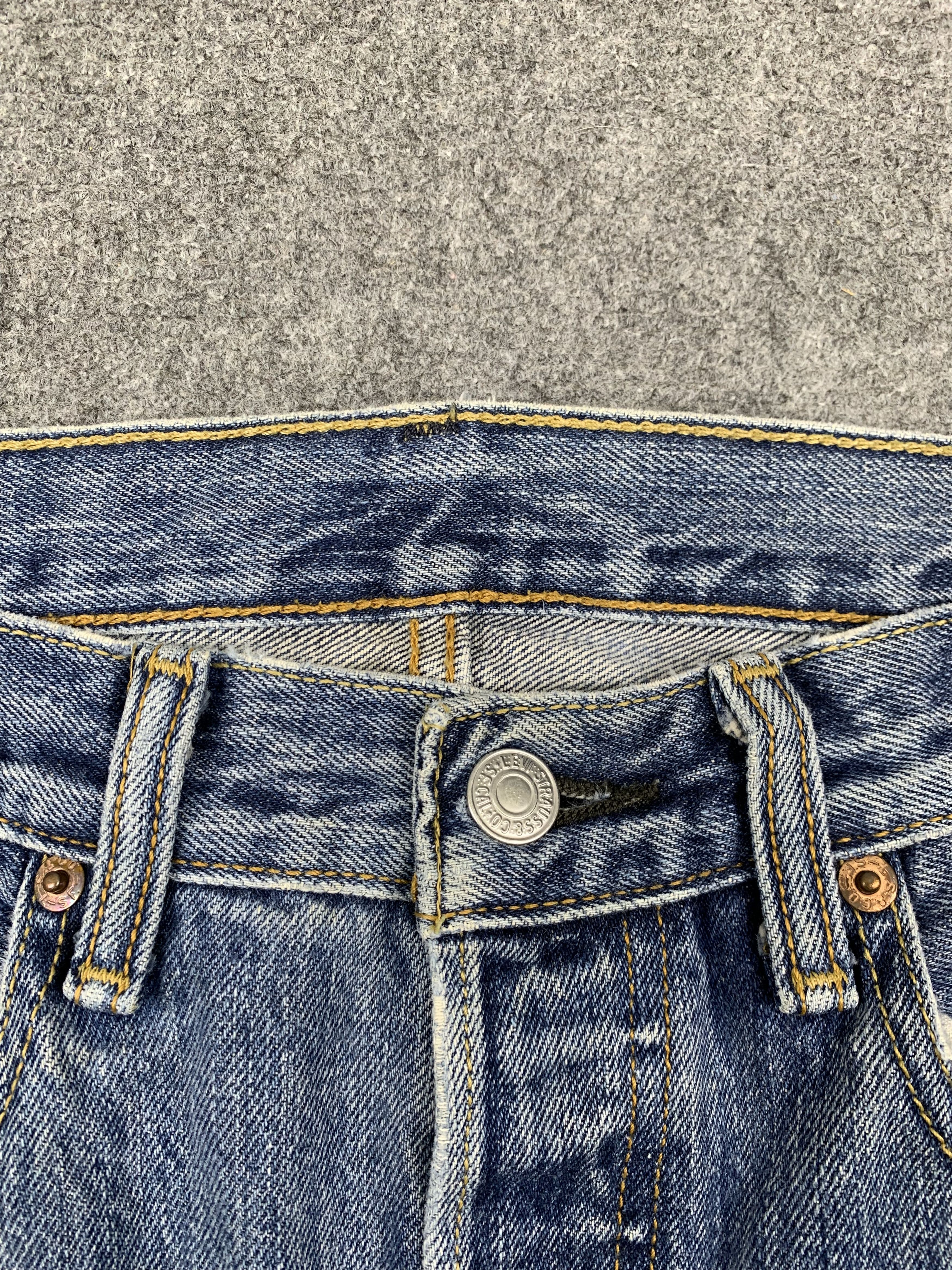 Levi's × Vintage Vintage Levis 501 Faded Blue Jeans DP1713 Size US 32 / EU 48 - 10 Thumbnail