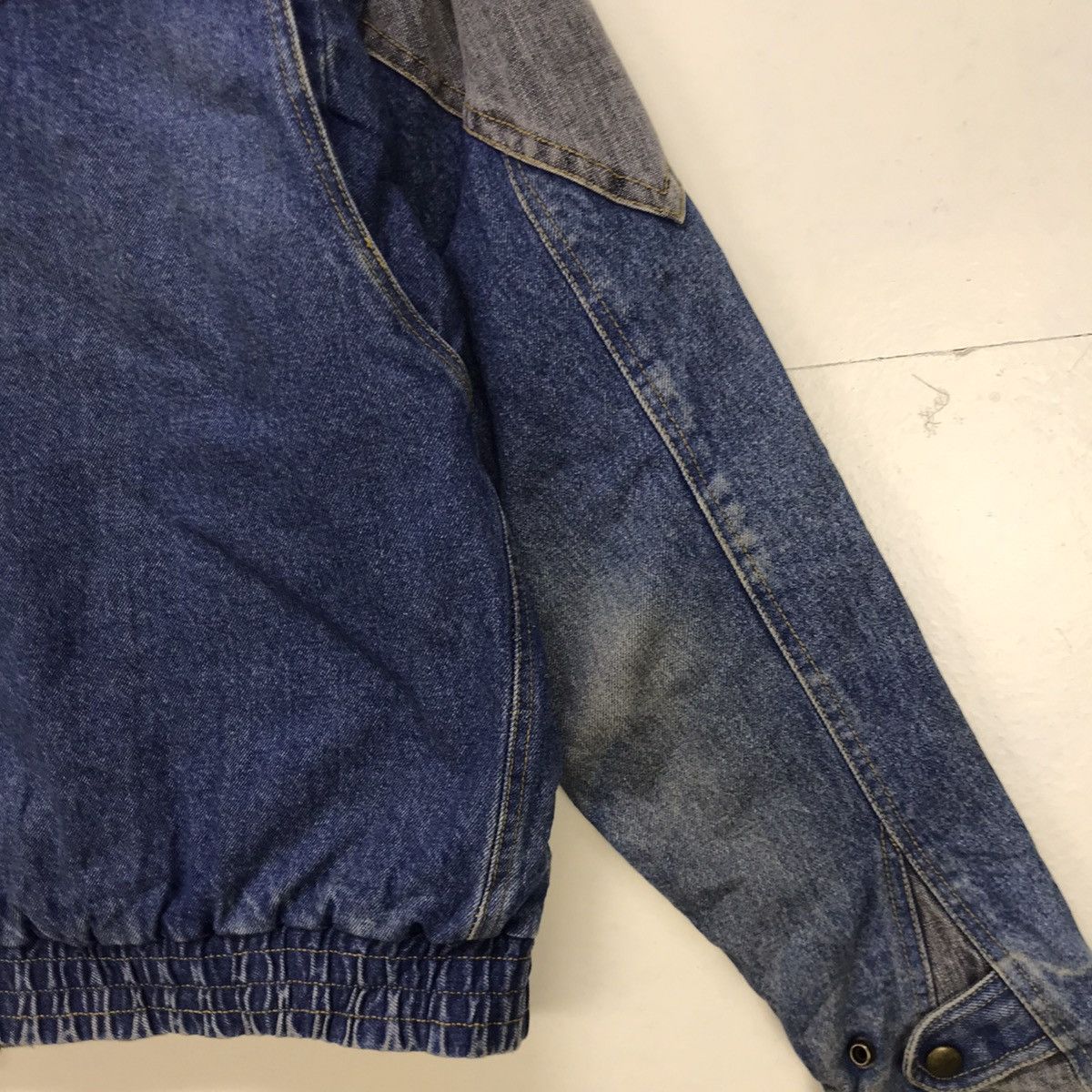 Japanese Brand Saddlery Street Fashion Japanese Brand Two Tone Denim Jacket Size US S / EU 44-46 / 1 - 13 Thumbnail