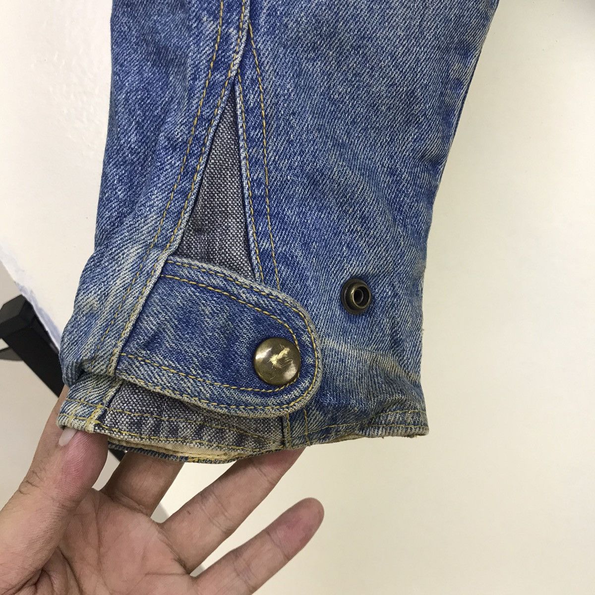 Japanese Brand Saddlery Street Fashion Japanese Brand Two Tone Denim Jacket Size US S / EU 44-46 / 1 - 14 Thumbnail