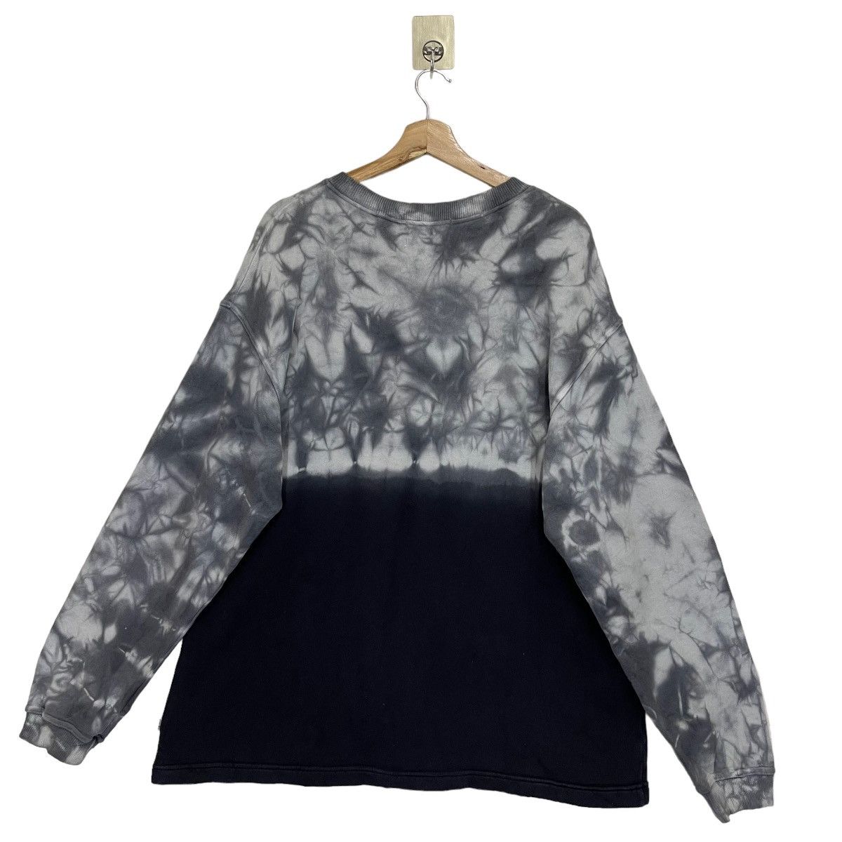 Vintage Vintage Ryu Sport Surf Big Logo Tie Die Crewneck Sweatshirt Size US M / EU 48-50 / 2 - 7 Thumbnail